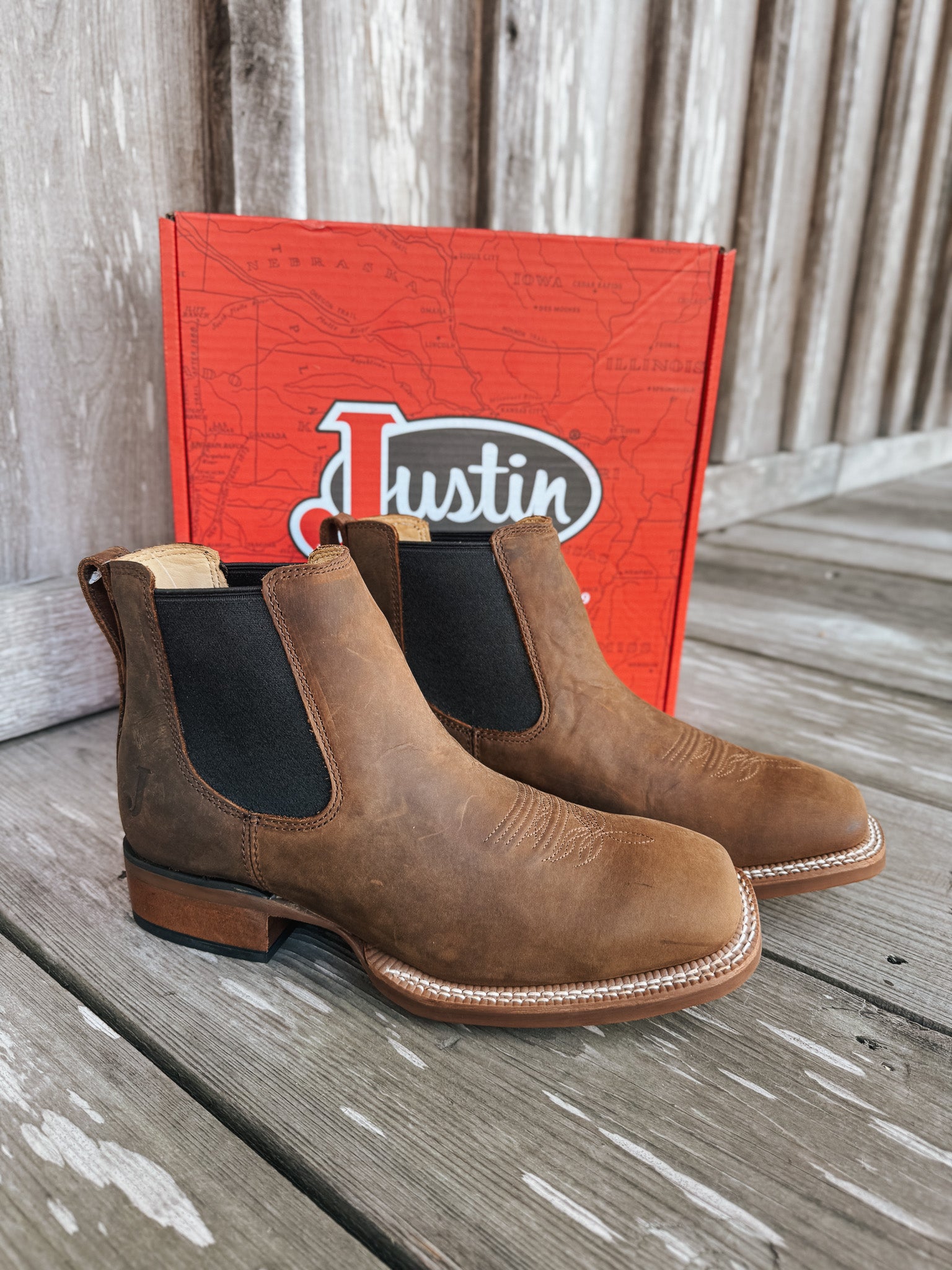 Men's Justin Crazy Buck 6" Square Toe Chelsea Boots