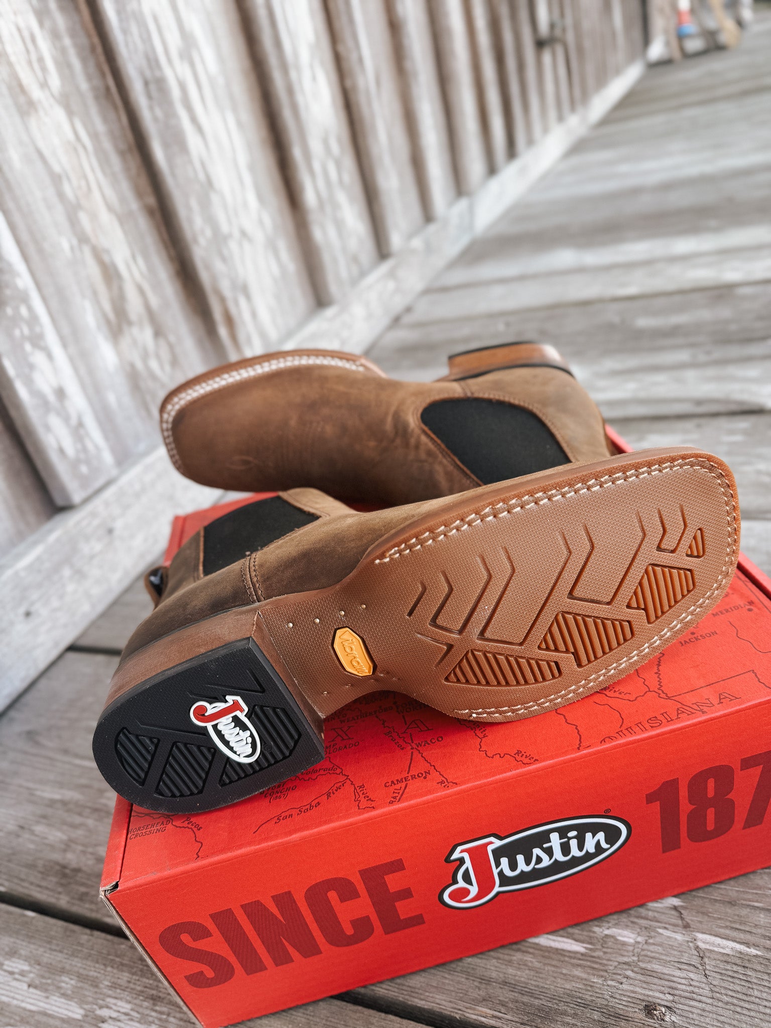 Men's Justin Crazy Buck 6" Square Toe Chelsea Boots