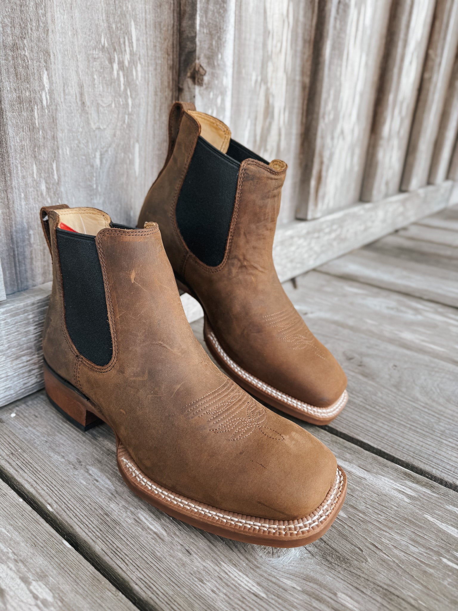 Men's Justin Crazy Buck 6" Square Toe Chelsea Boots