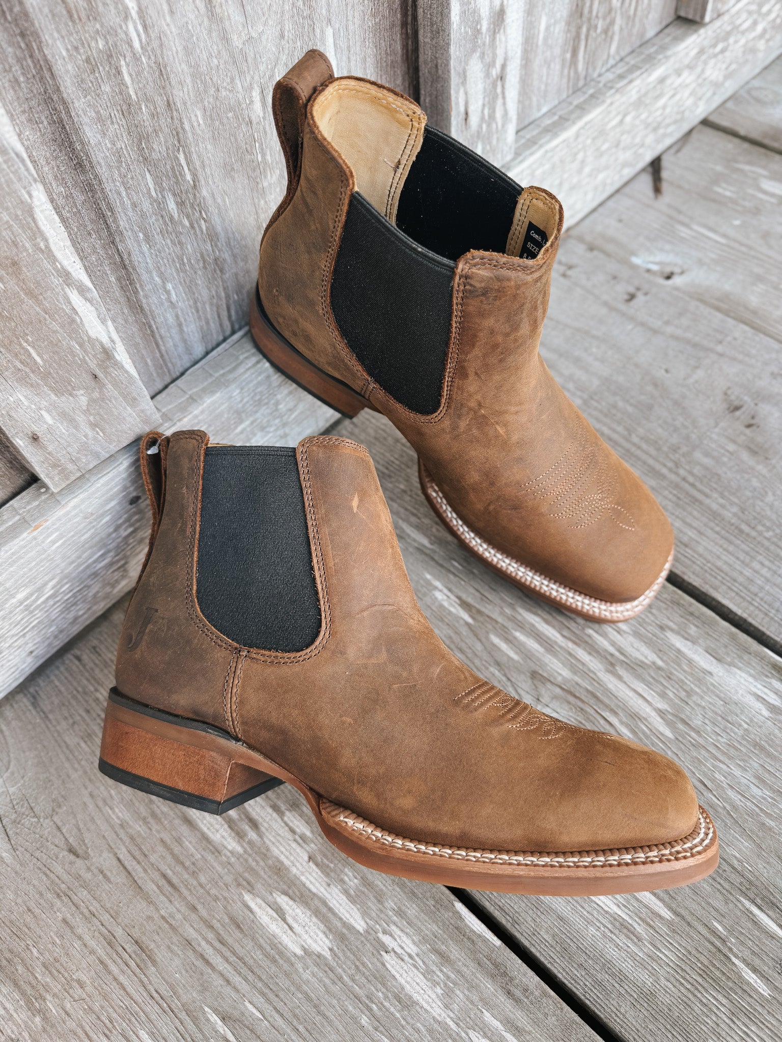 Men's Justin Crazy Buck 6" Square Toe Chelsea Boots