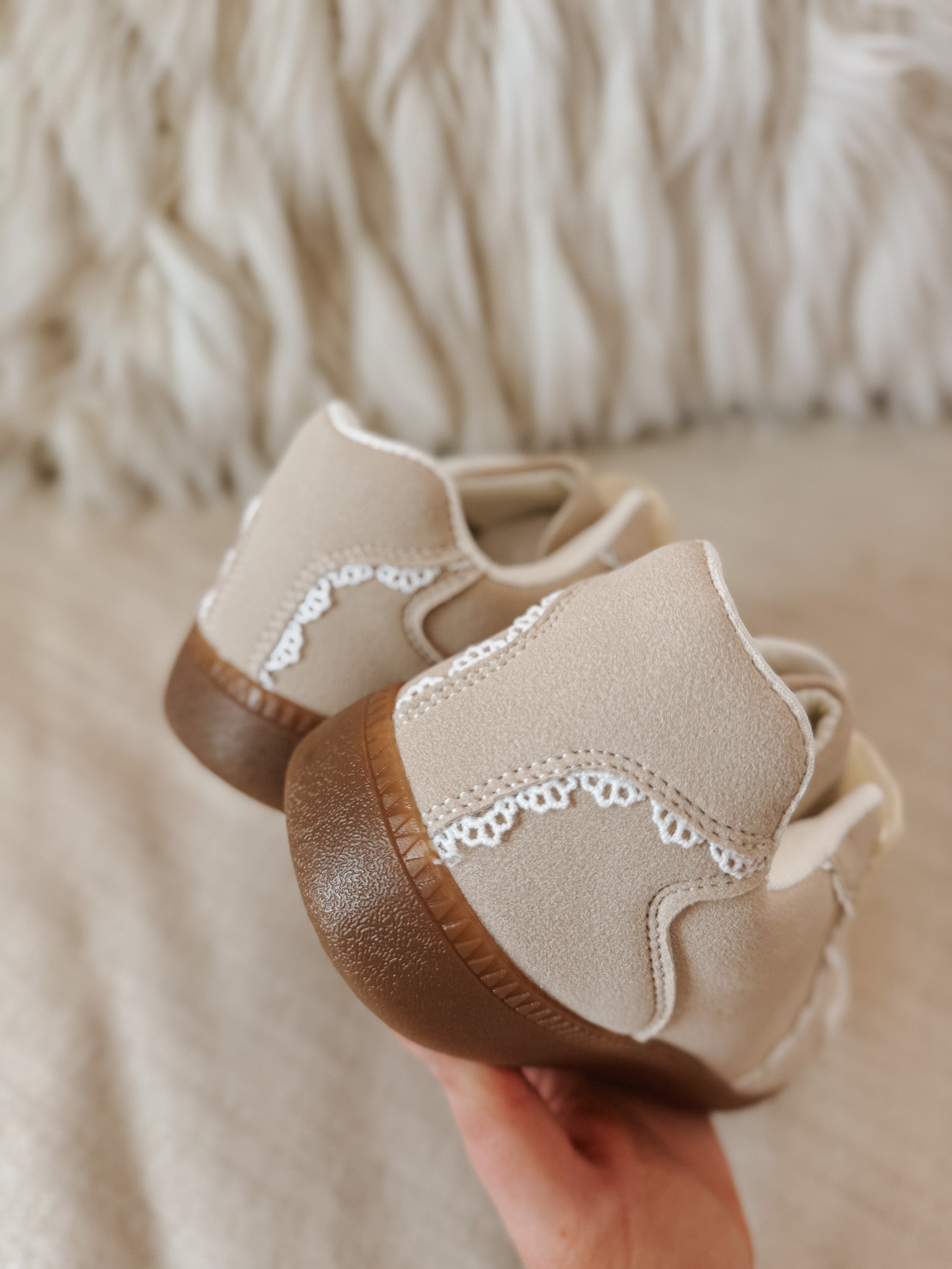 Run the Show Beige Sneakers