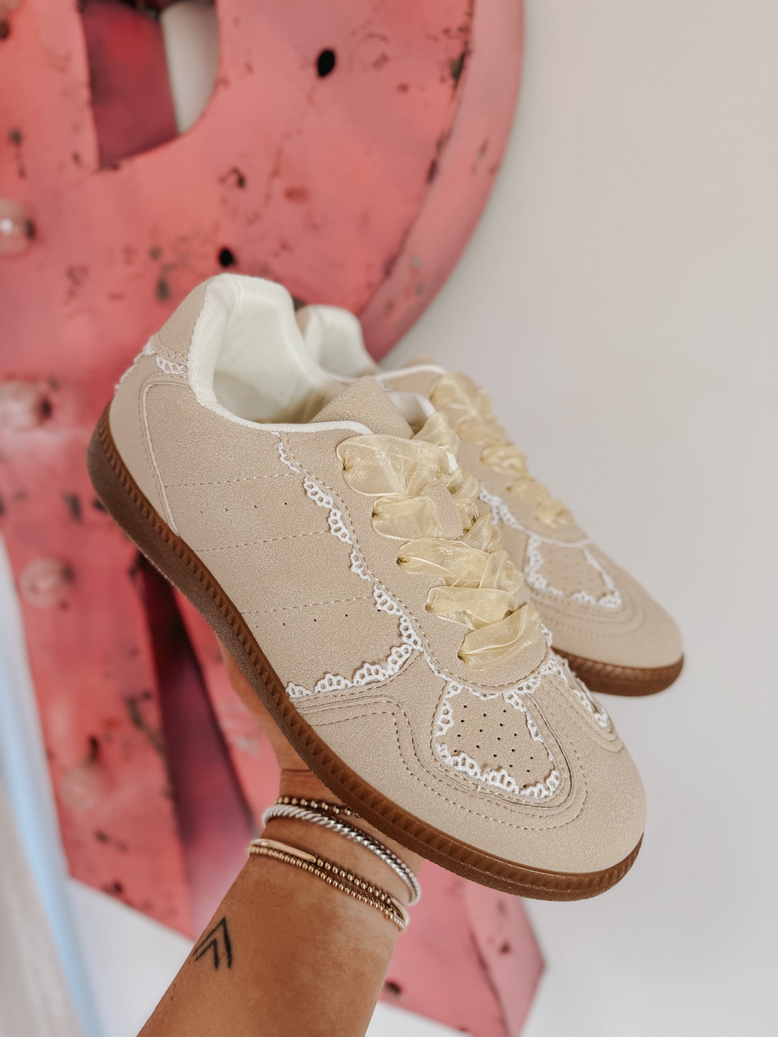 Run the Show Beige Sneakers