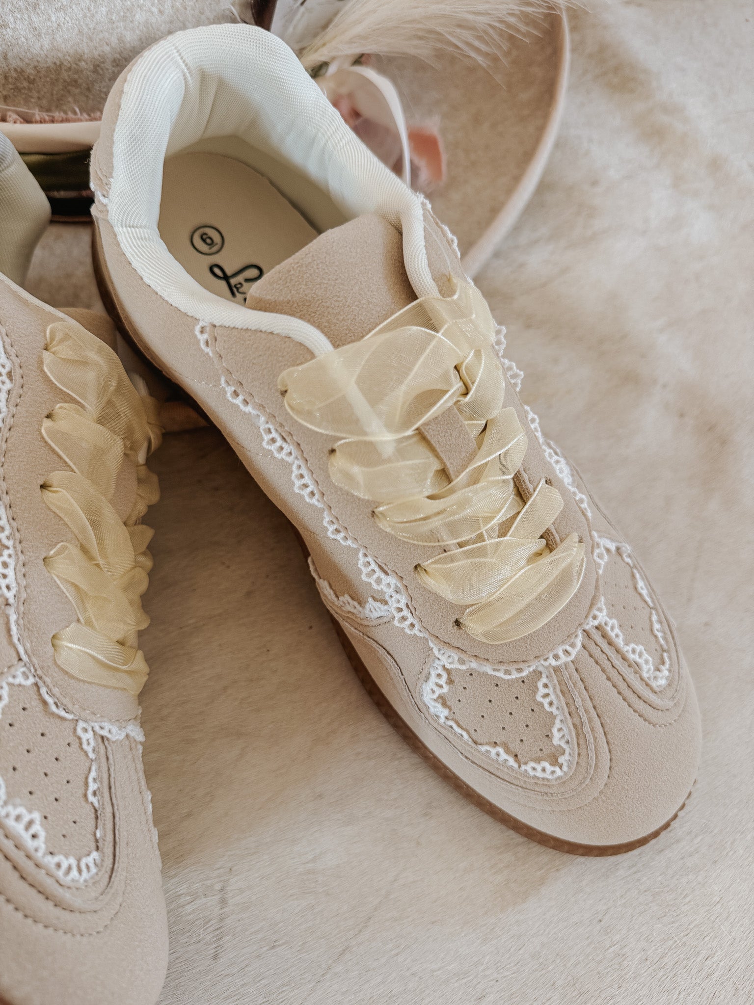 Run the Show Beige Sneakers