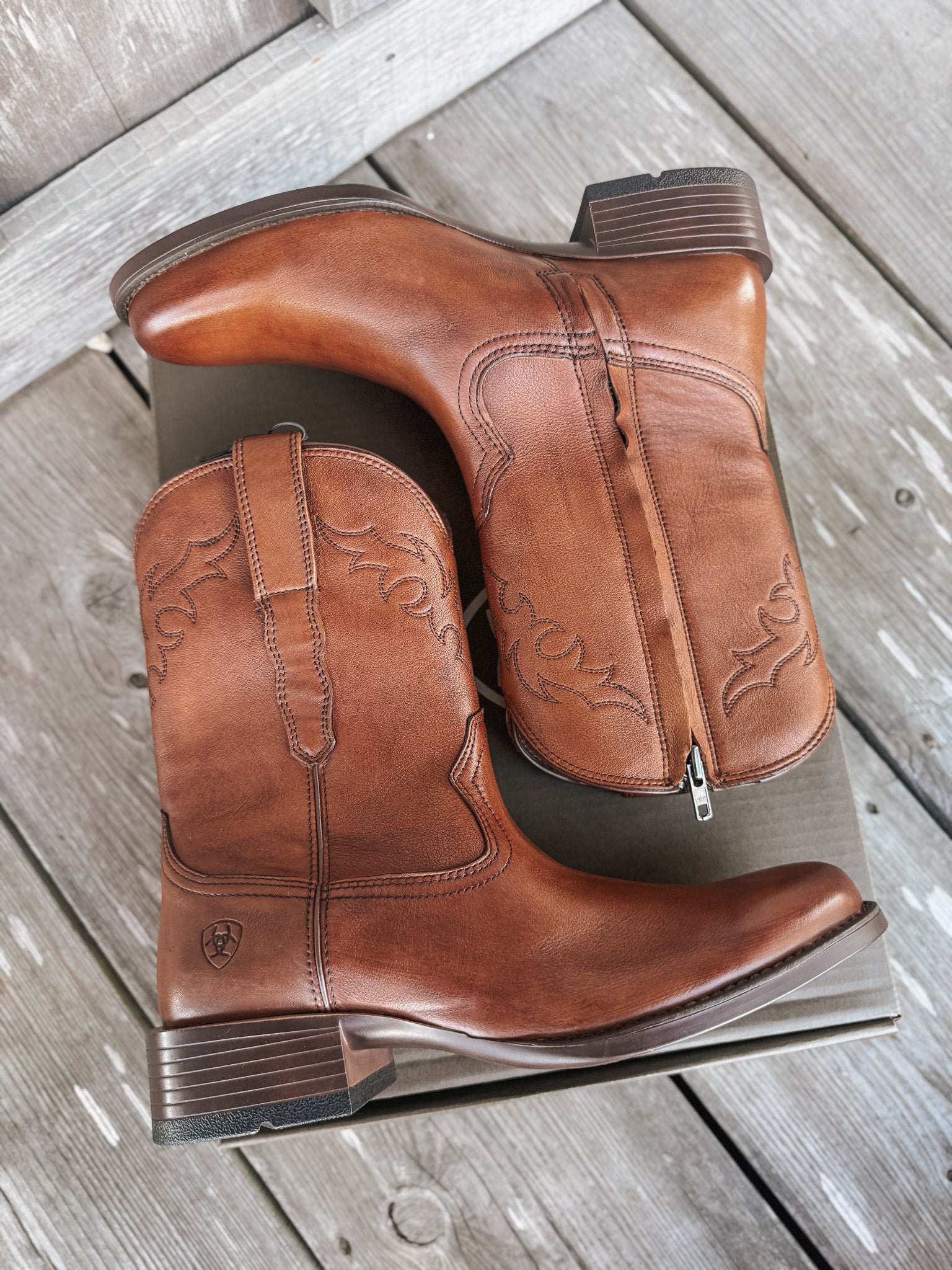 Men's Ariat Sonoro Roper Toe Western Boots