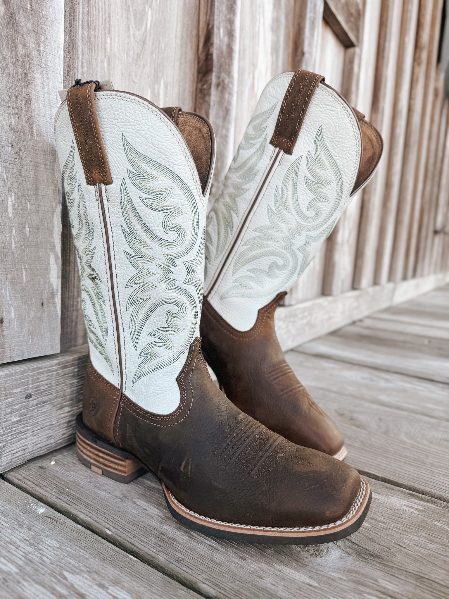 Men's Ariat Ricochet Wide Square Toe Cowboy Boots