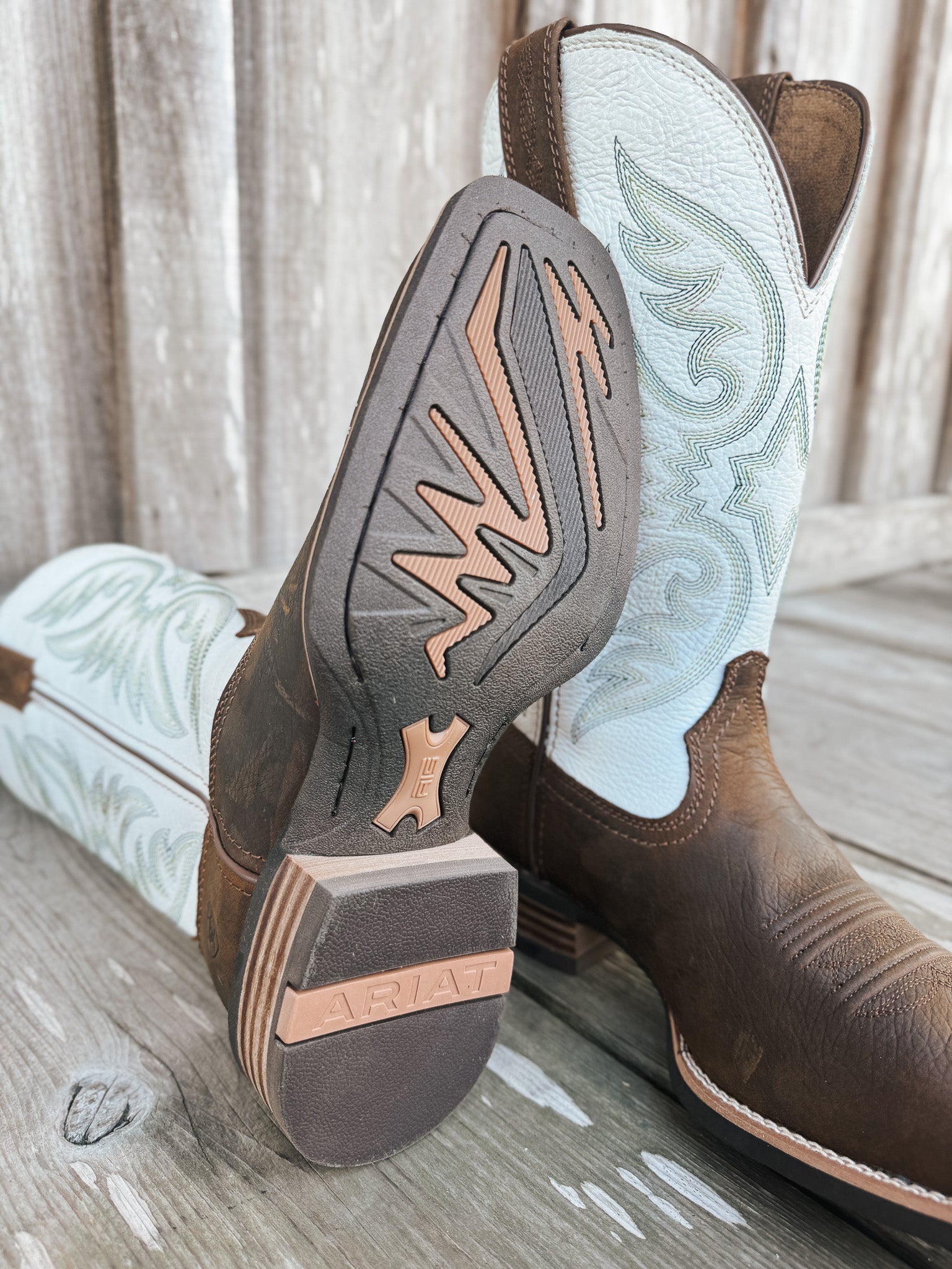 Men's Ariat Ricochet Wide Square Toe Cowboy Boots