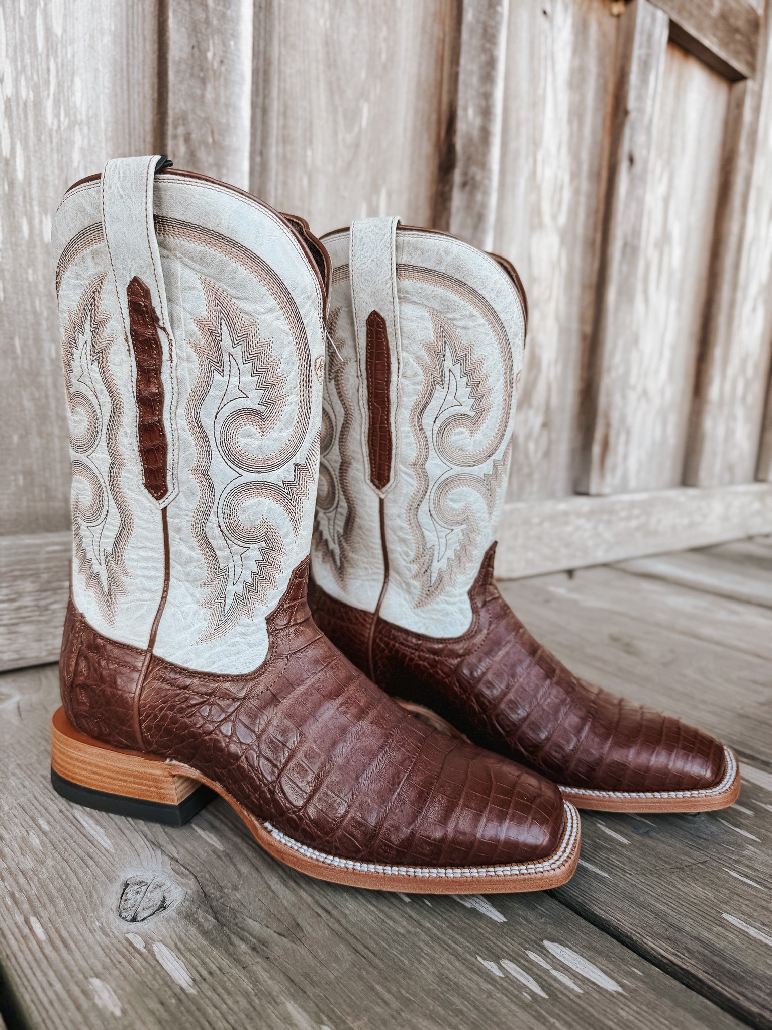 Men's Ariat Classic Callen Wide Square Toe Western Boots