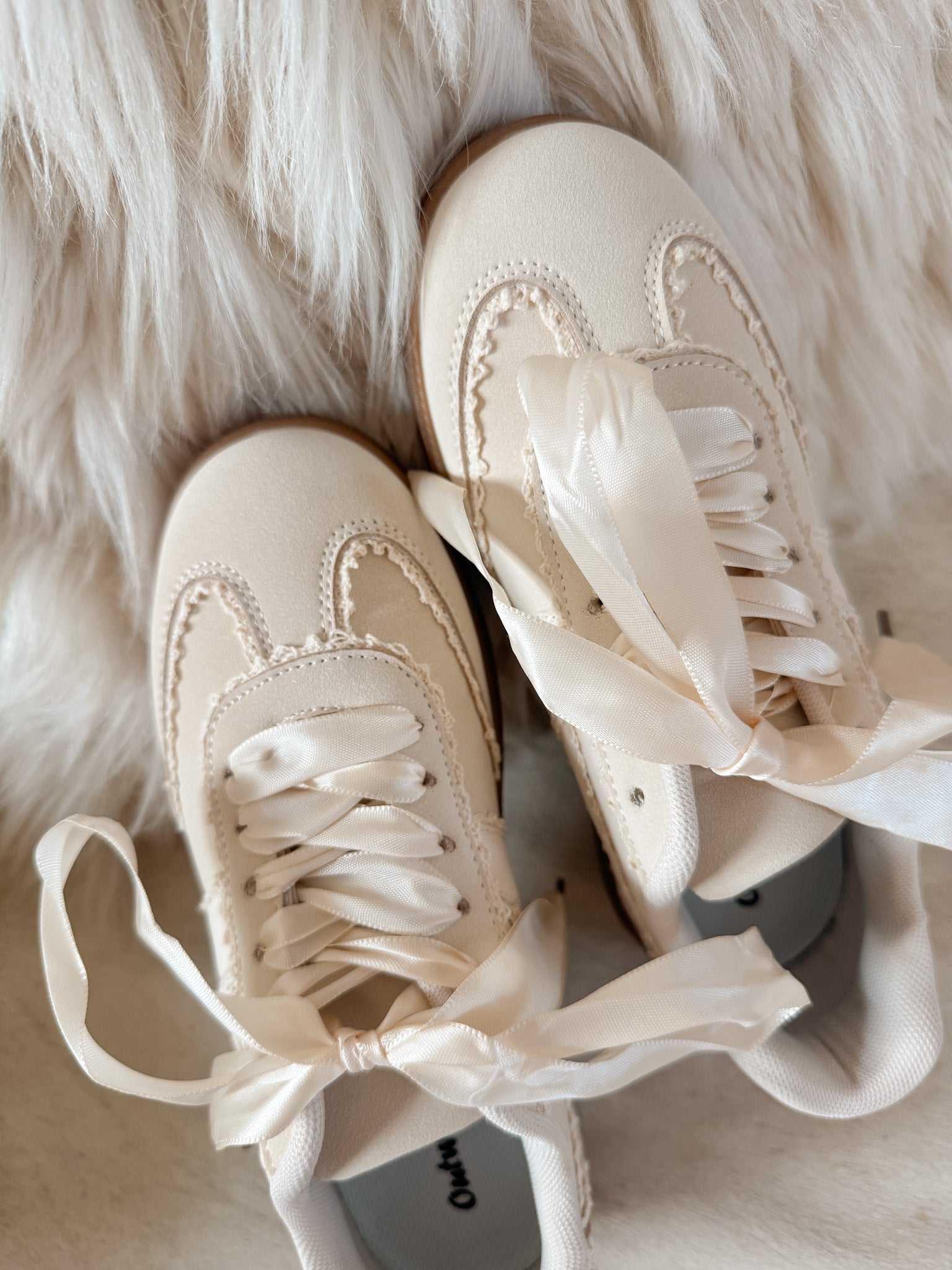Step Ahead Sneakers in Cream
