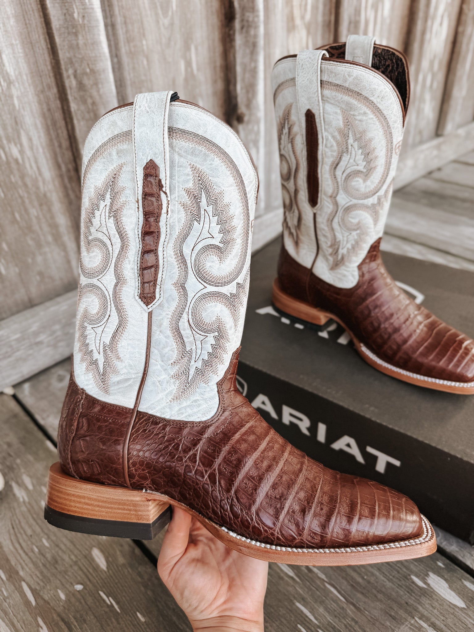 Men's Ariat Classic Callen Wide Square Toe Western Boots