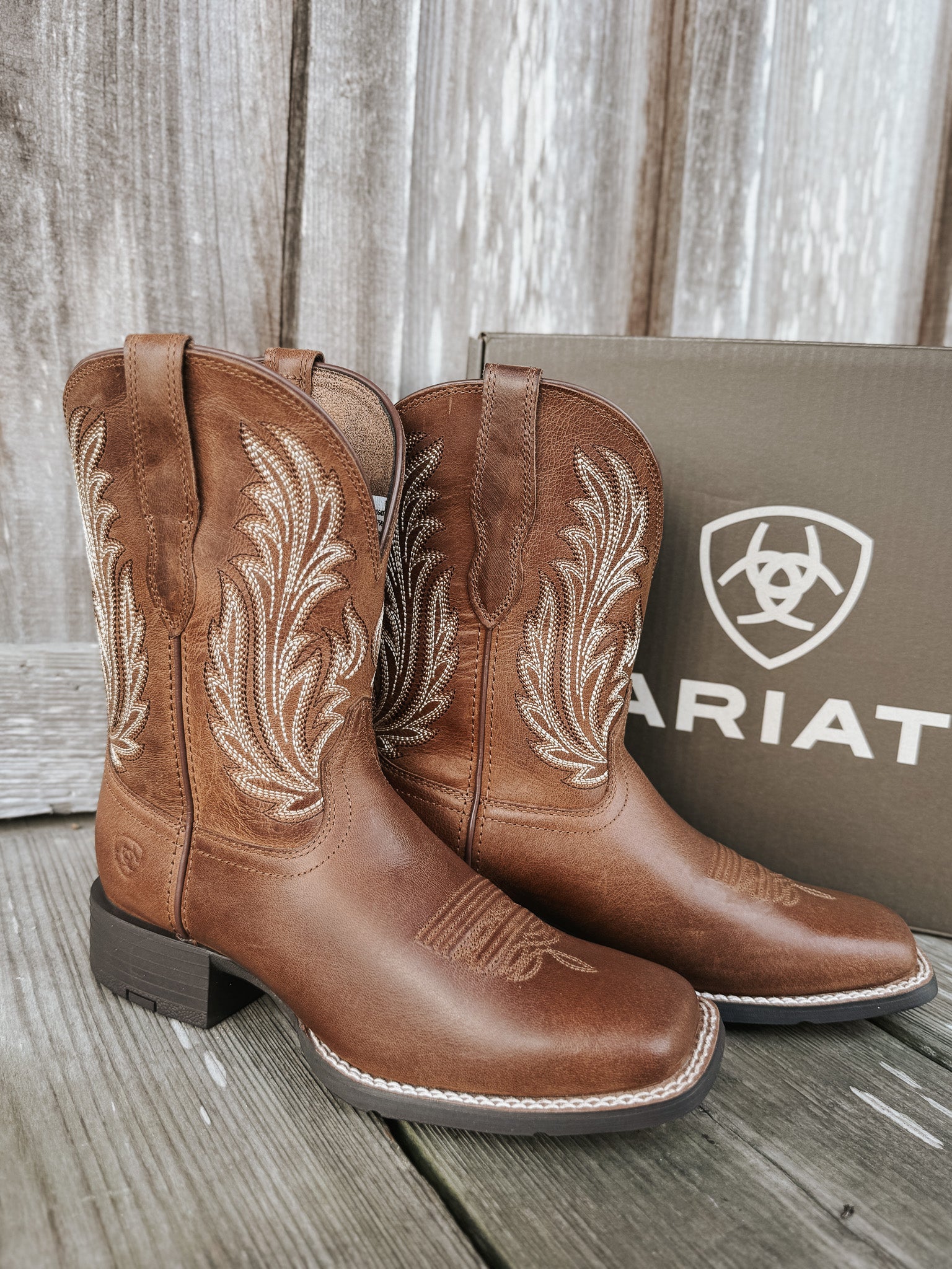Women's Ariat Round Up Filly Wide Square Toe Western Boots