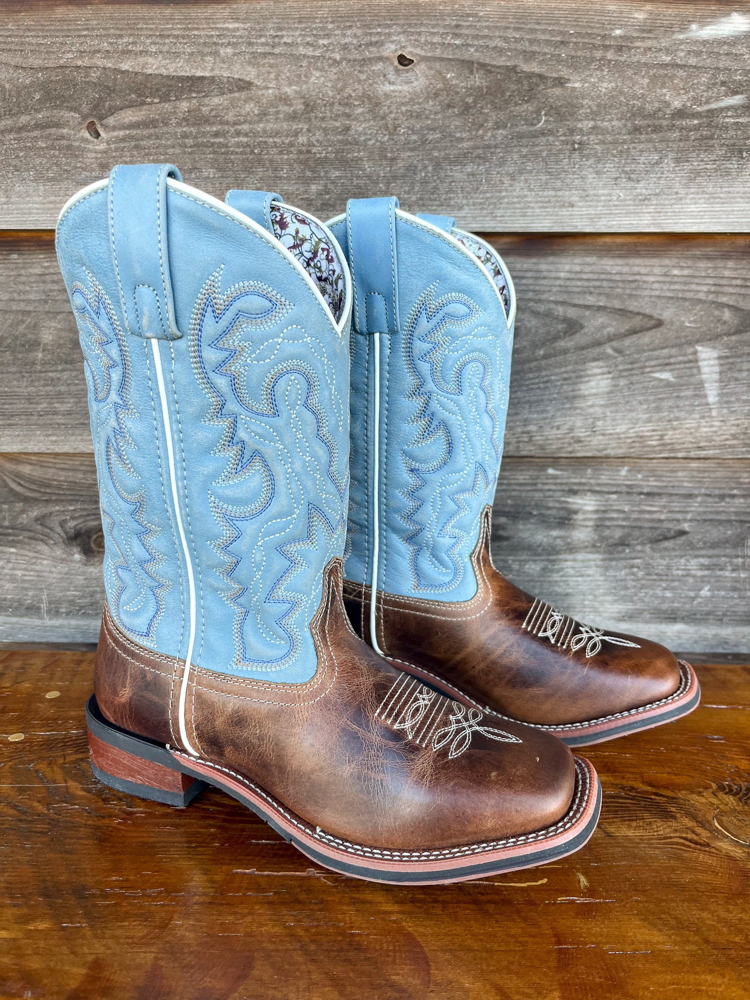 Laredo Women's 11" Darla Leather Wide Square Toe Boot