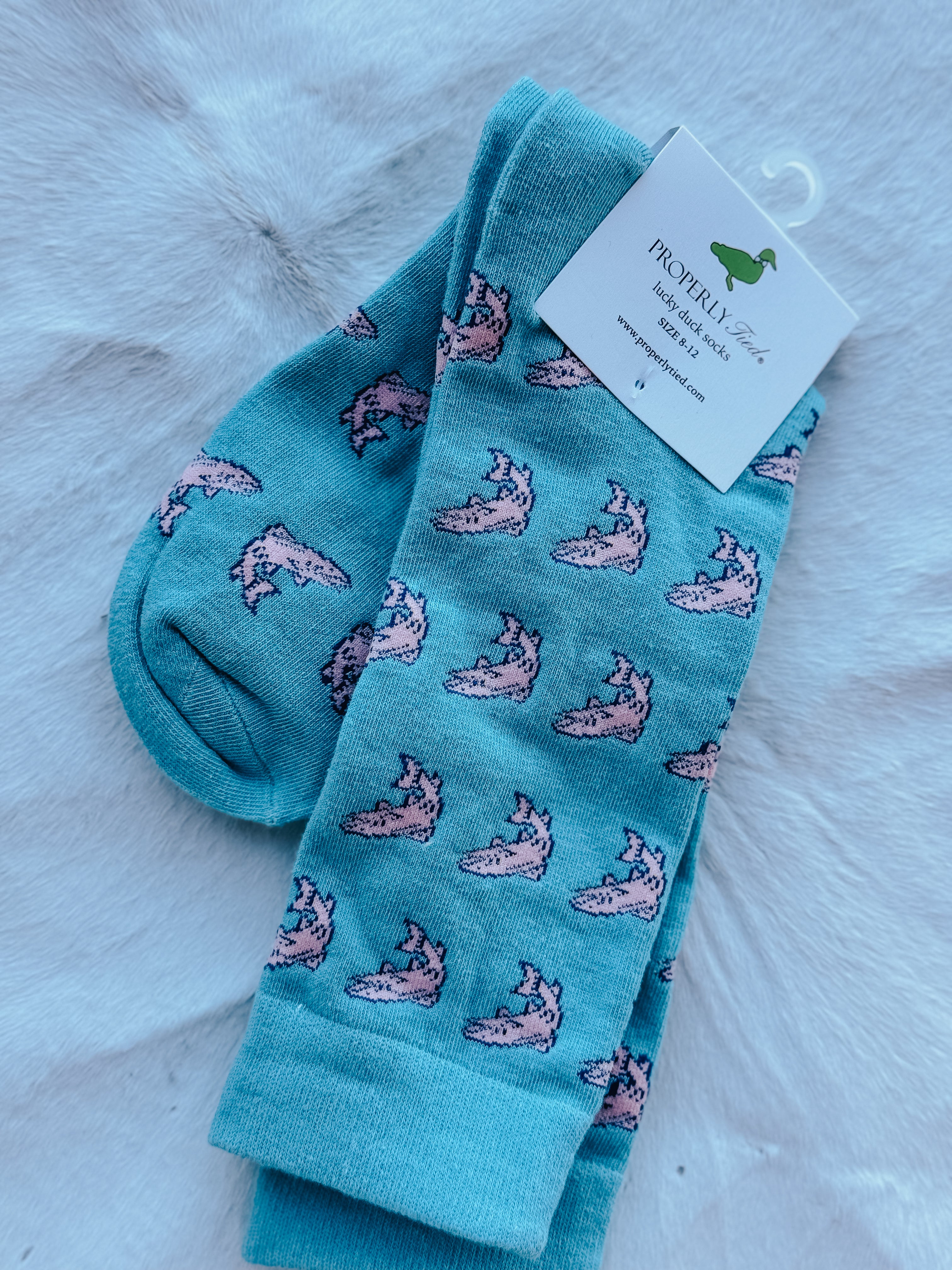 Calcetines de pesca del día correctamente atados