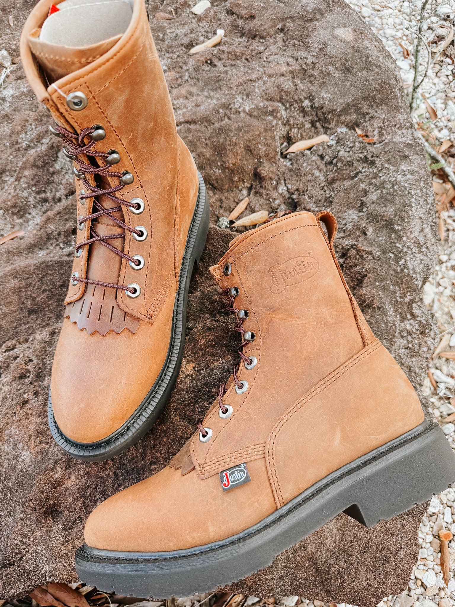 MEN'S JUSTIN LIVESTOCK 8" LACE-UP ROUND TOE WORK BOOTS