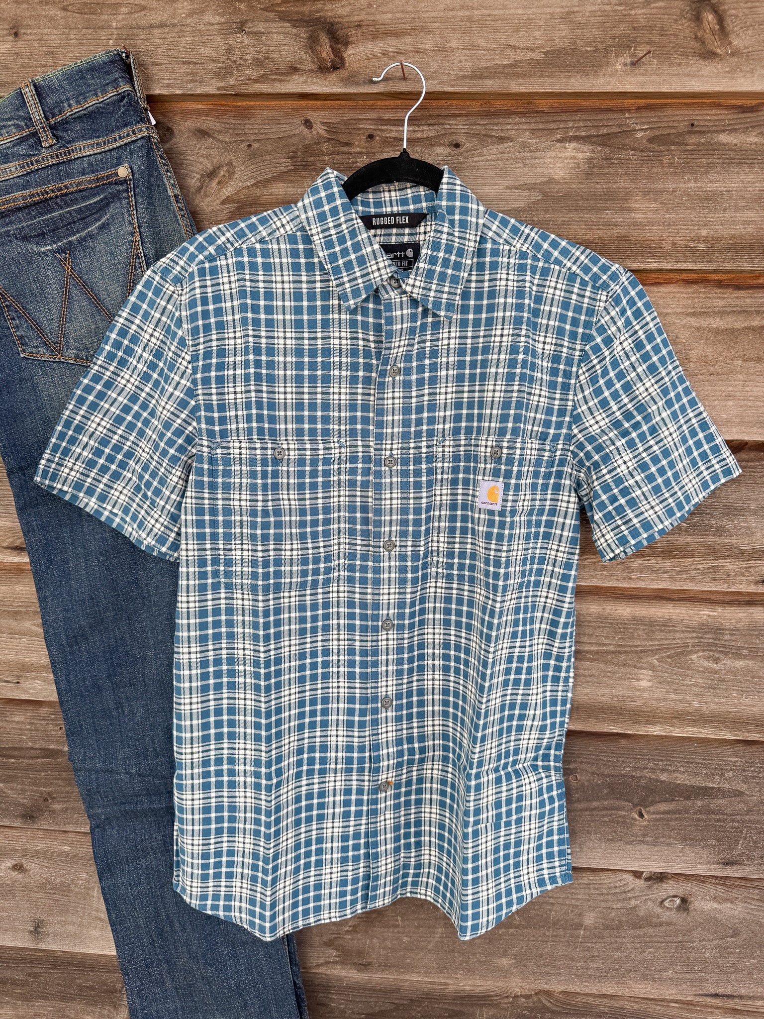 Men's Carhartt Rugged Flex Relaxed Fit Lightweight Short-Sleeve Plaid Shirt in Blue