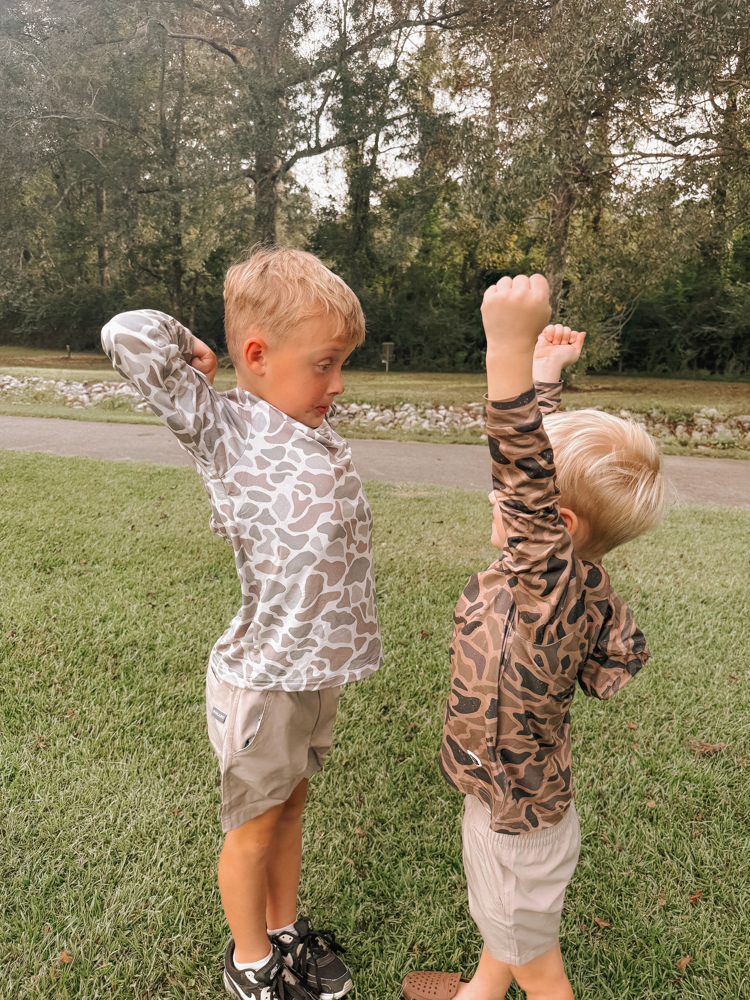 Youth Burlebo Performance Hoodie - Classic Deer Camo