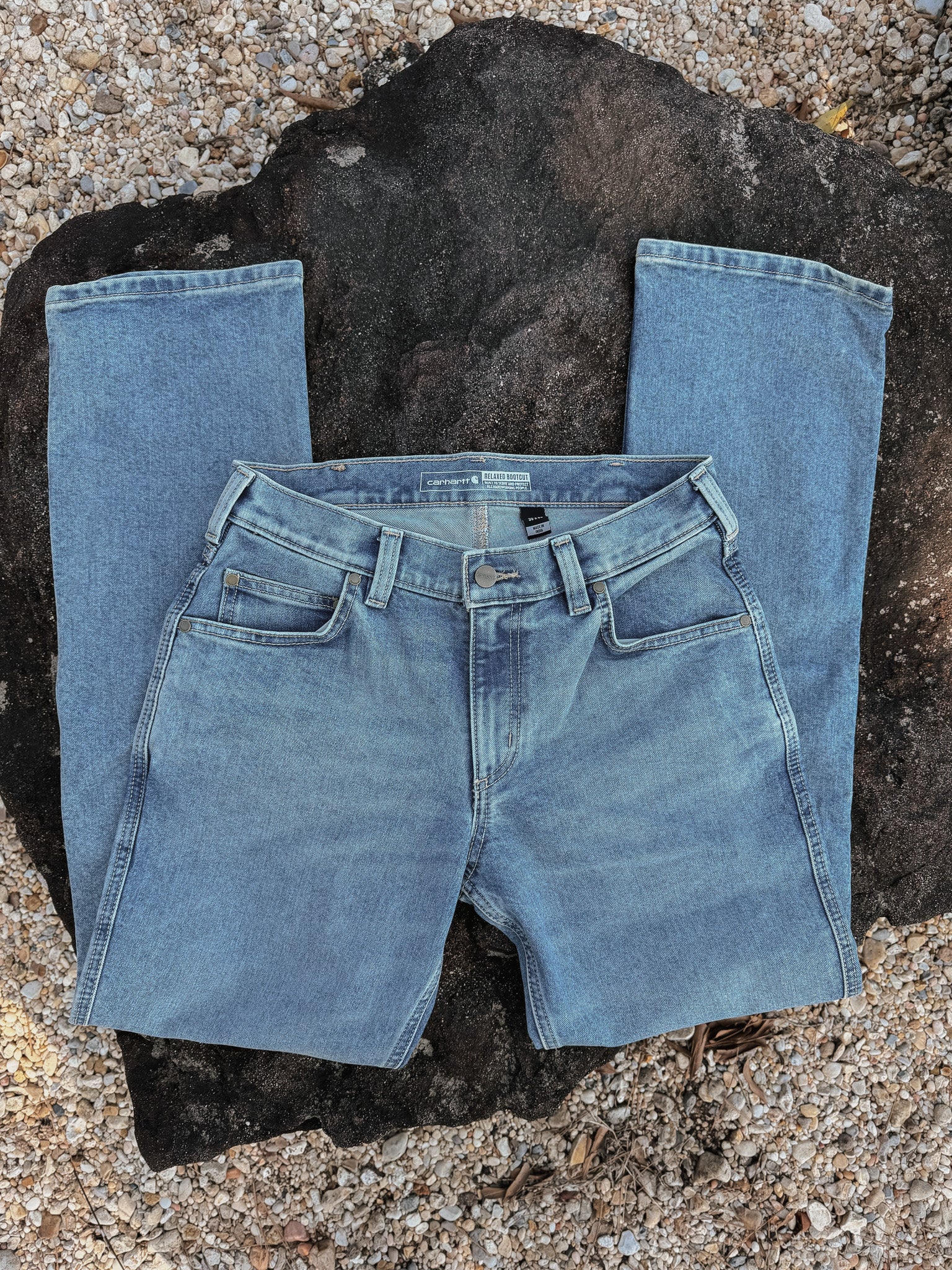 Carhartt Men's Relaxed Bootcut Rugged Flex® Jeans in Bluestem