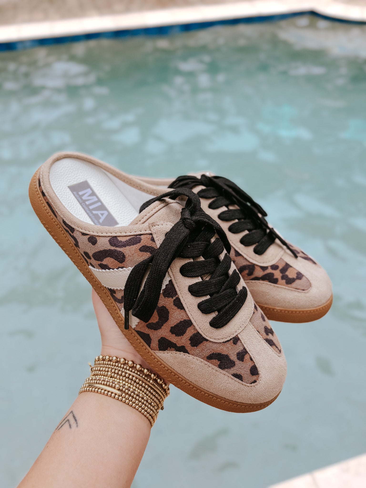 Casual Chic Leapord Sneaker