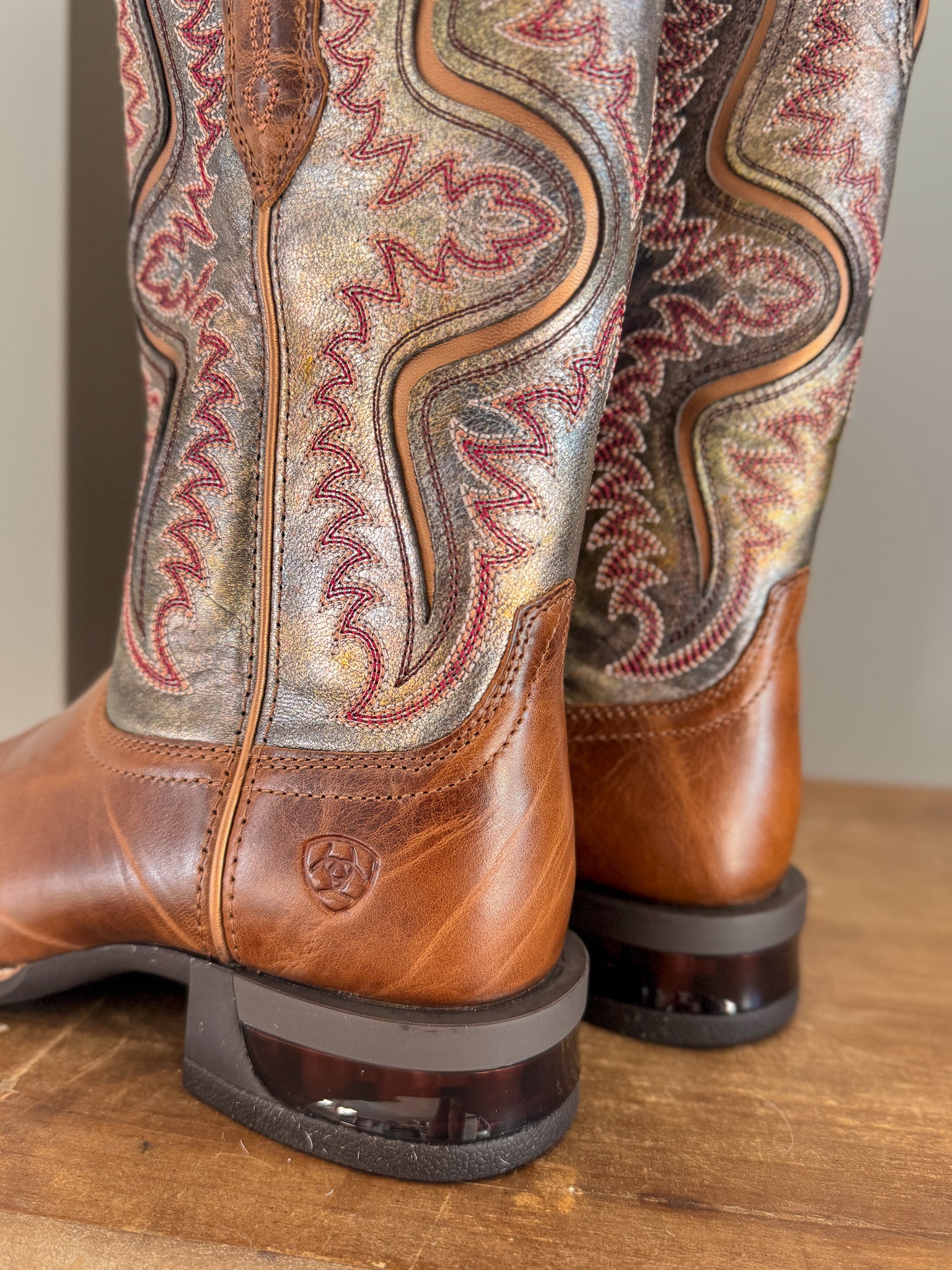 Women's Ariat Captivate Wide Square Toe Western Boots