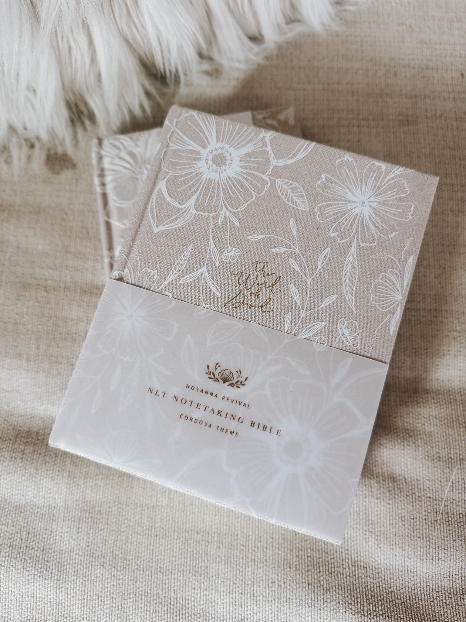 Hosanna Revival NLT Notetaking Bible: Cordova Theme