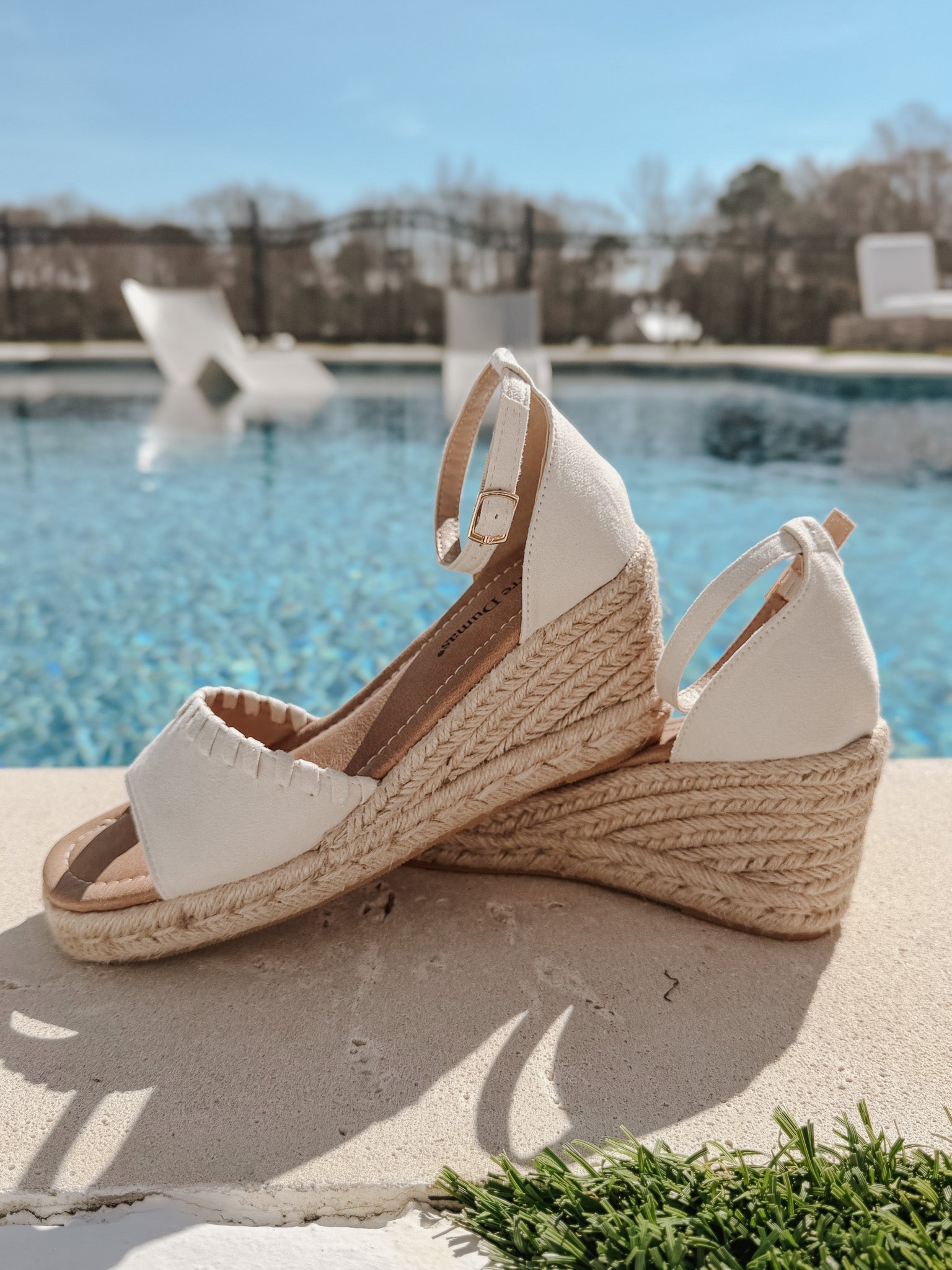 Seaside Stroll Wedges in Nude