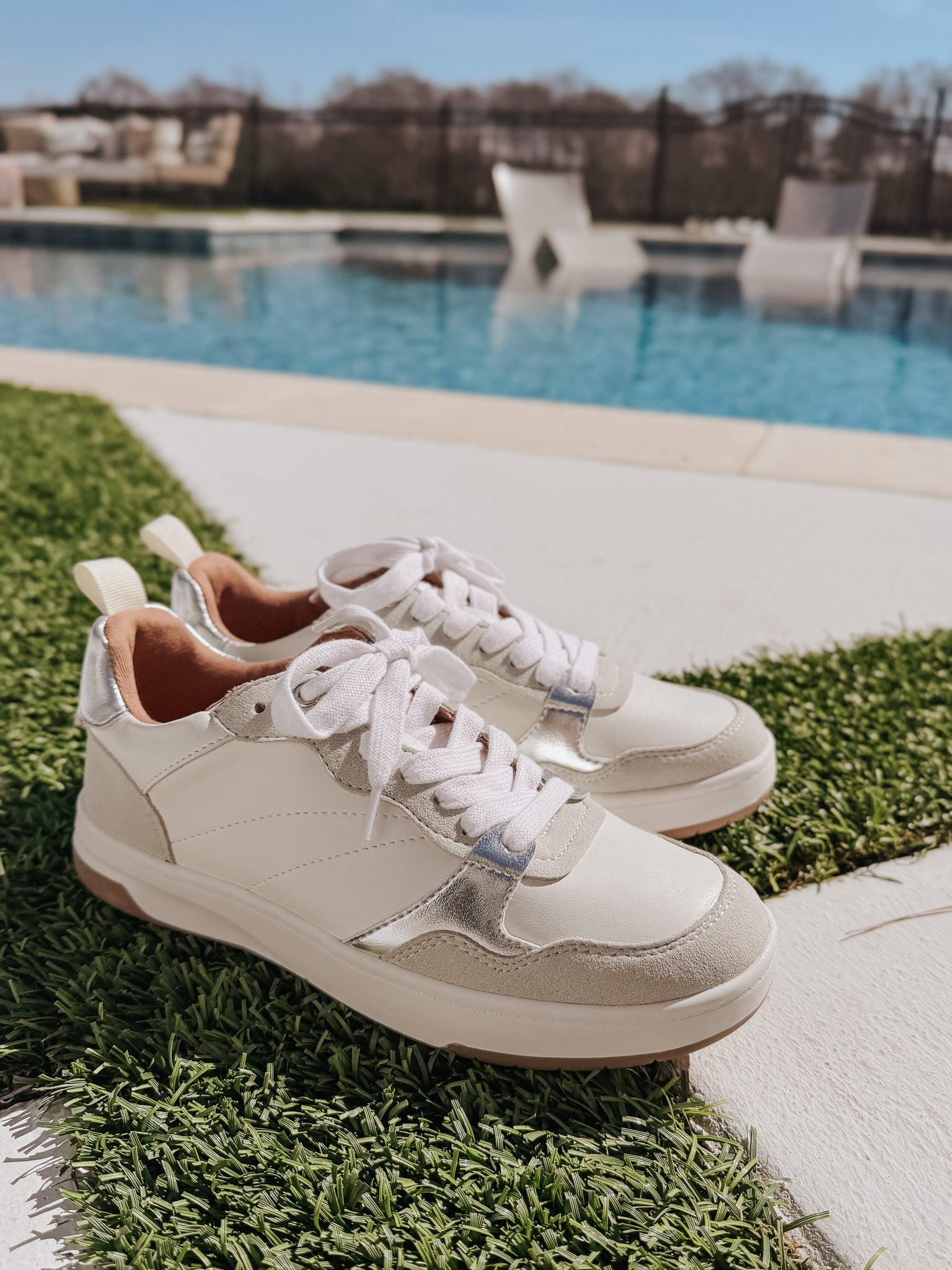 Yellow Box Nayari Court Sneaker