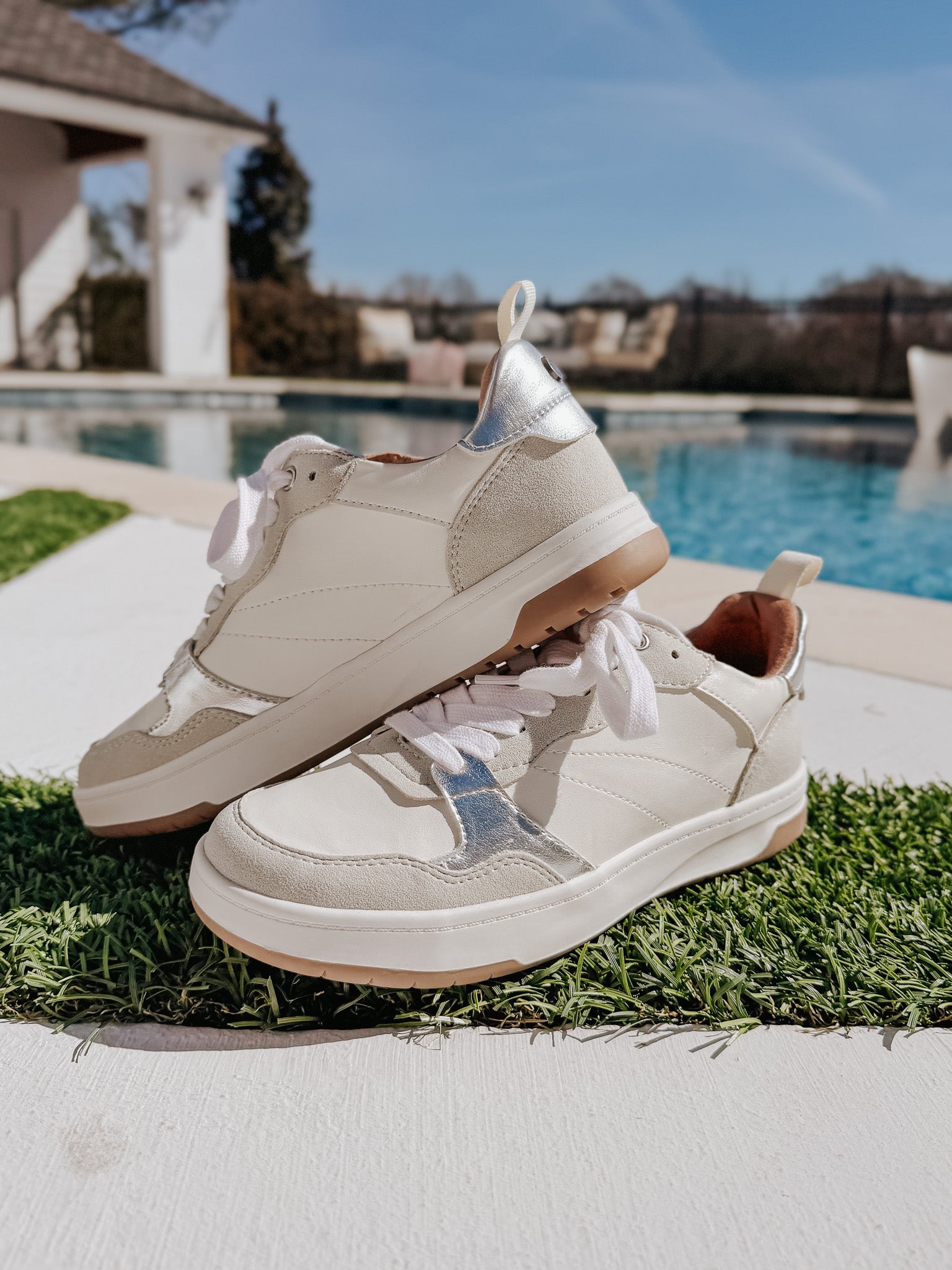 Yellow Box Nayari Court Sneaker