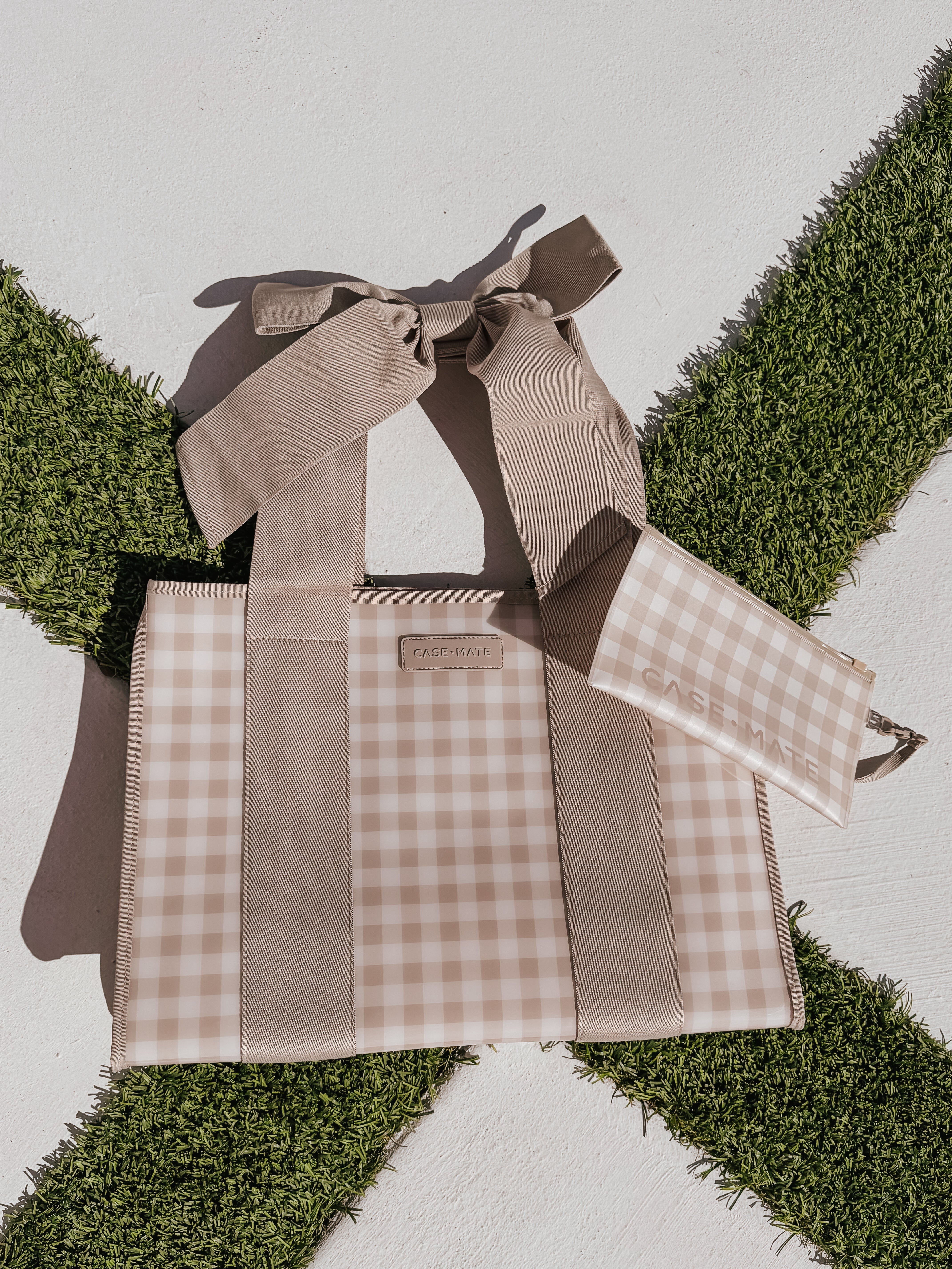 Case-Mate Bow Jelly Tote Bag - Latte Gingham