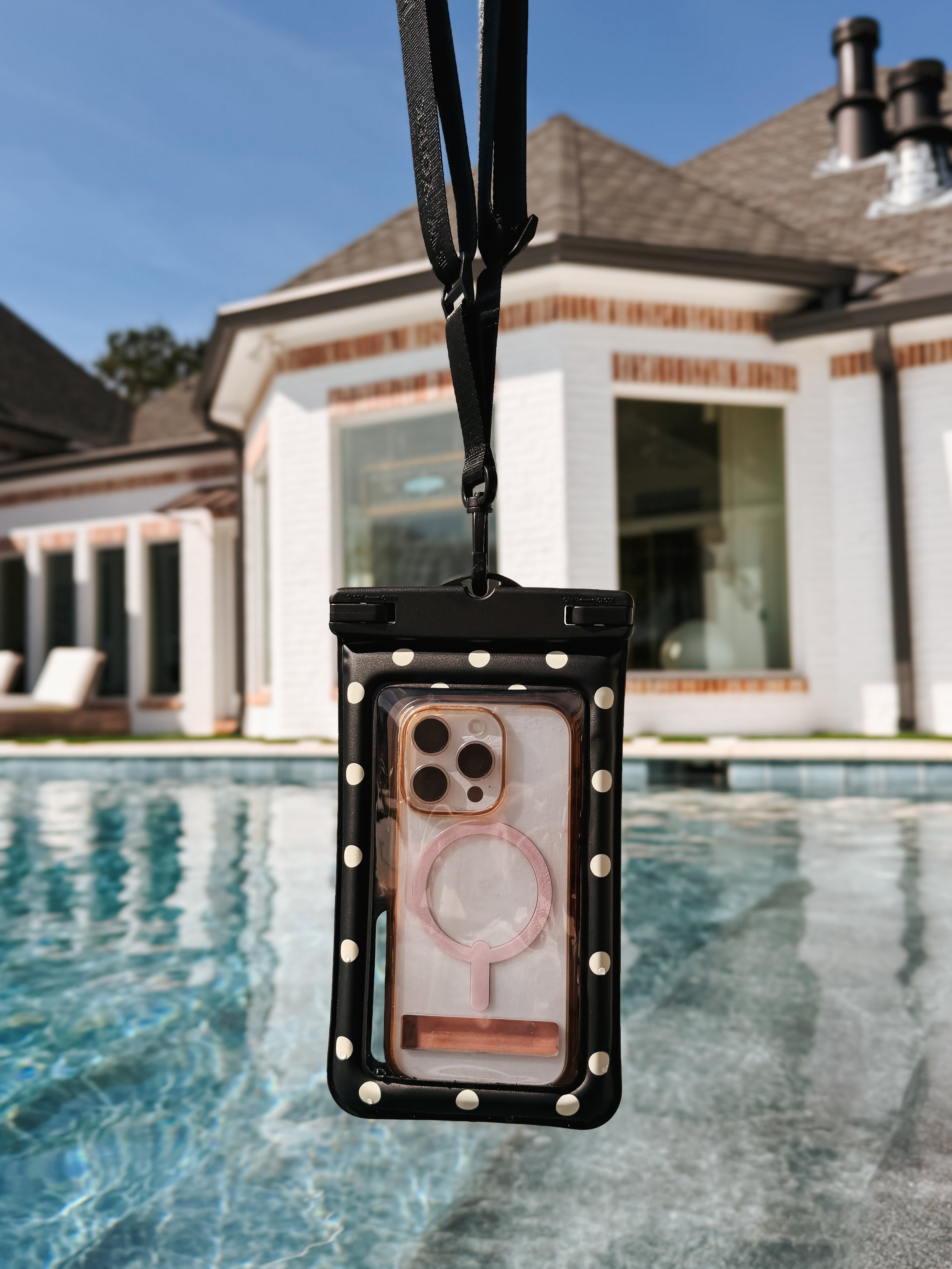 Kate Spade New York Waterproof Phone Pouch - Polka Dot