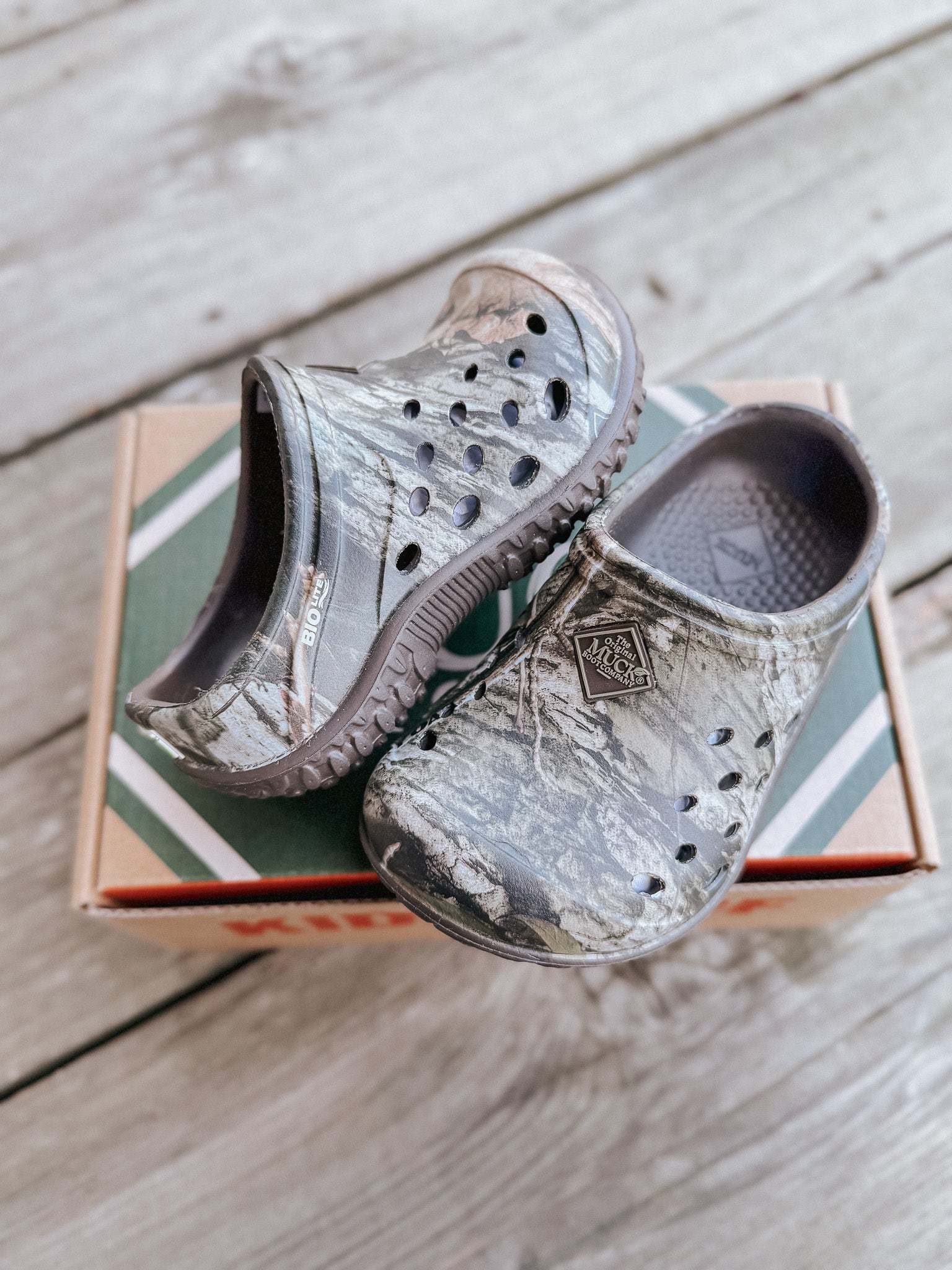 BIG KIDS' MOSSY OAK® COUNTRY DNA™ MUCKSTER LITE EVA CLOG