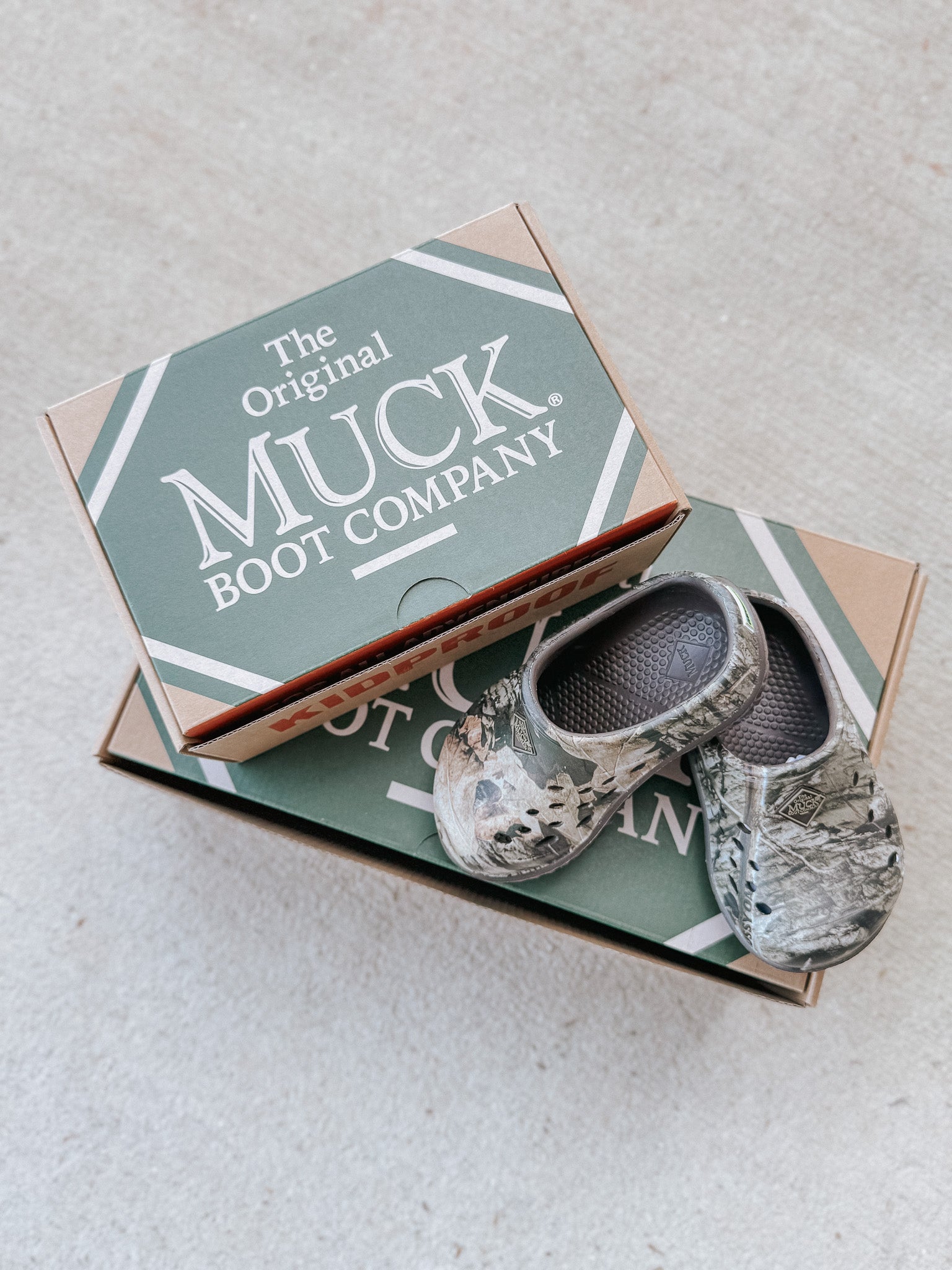 BIG KIDS' MOSSY OAK® COUNTRY DNA™ MUCKSTER LITE EVA CLOG