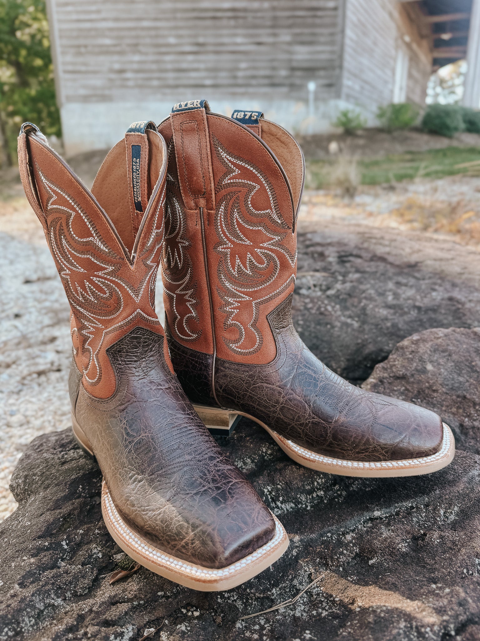 Men's Hyer 11" Bucklin Tan Boots