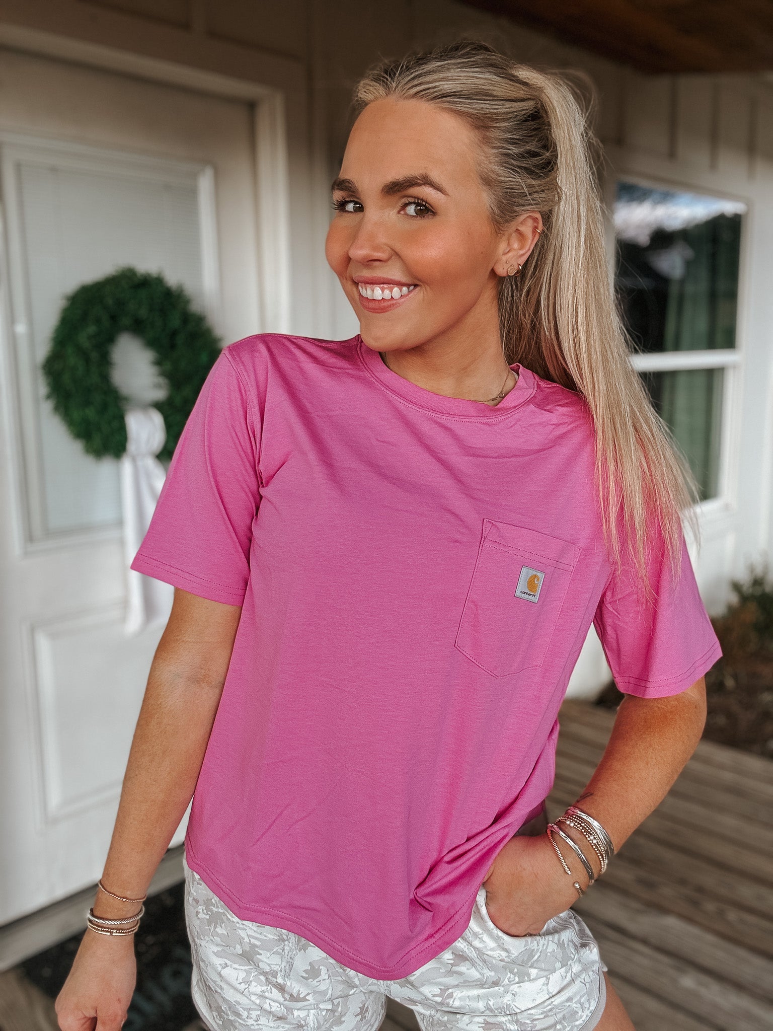 Carhartt サーモンピンク Carhartt Women's TENCEL™ Fiber Series Loose Tee - Fuchsia – Boot