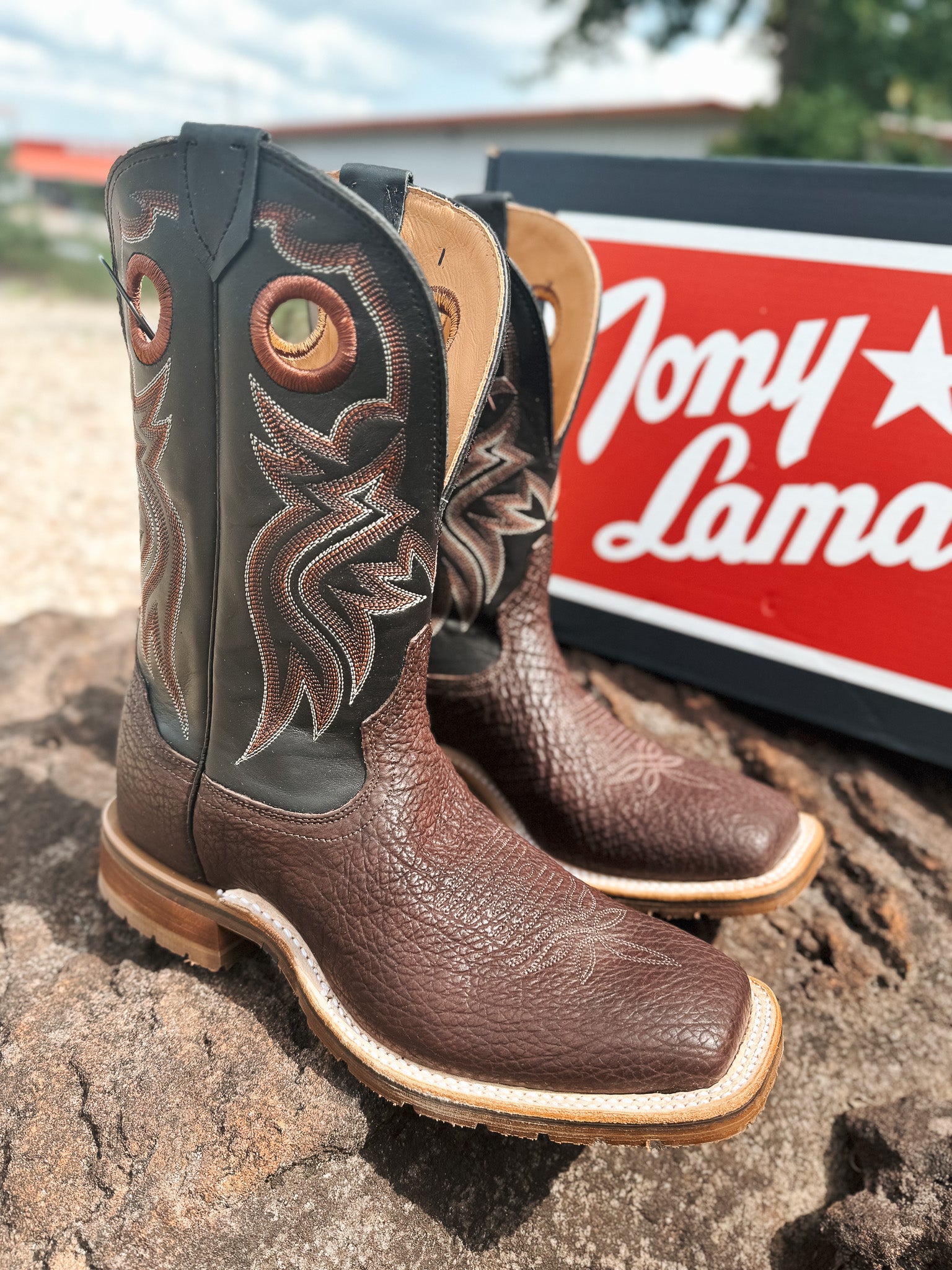 Men's Tony Lama Avalos Gonac Shark 11" Boot