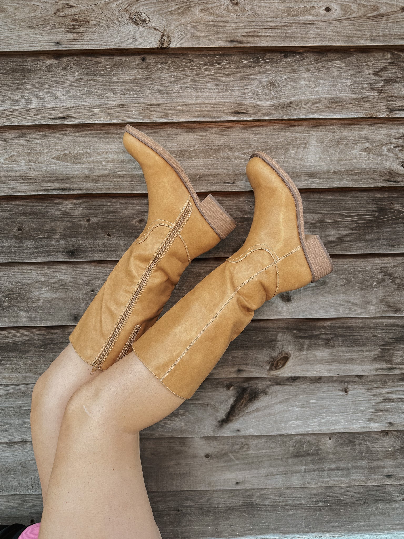 Off Campus Boots in Camel