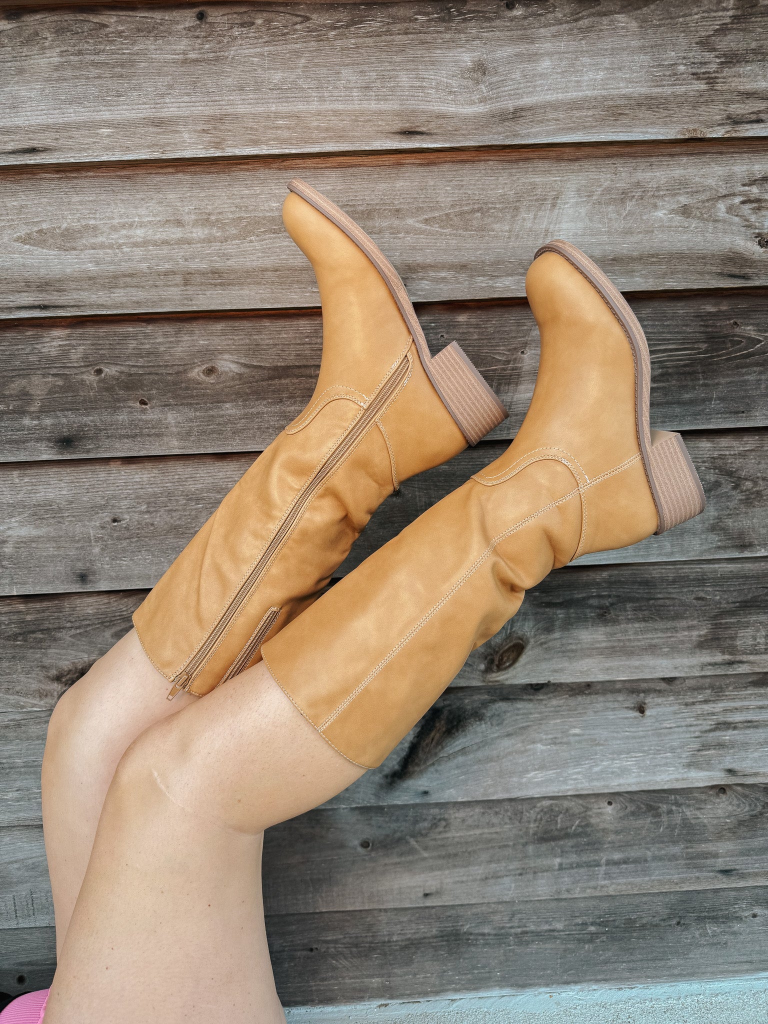 Off Campus Boots in Camel