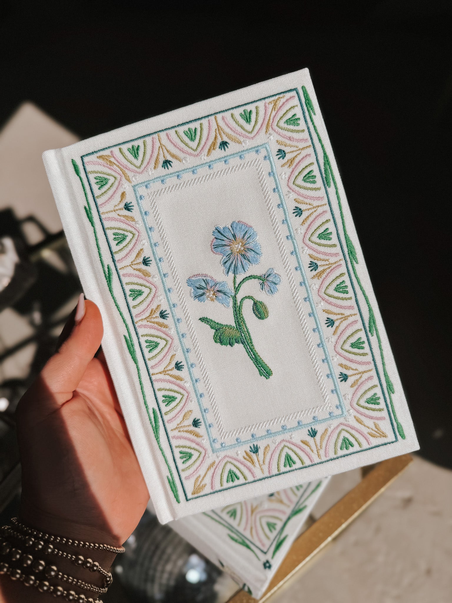 Hosanna Revival Notebook: Lisbon Theme