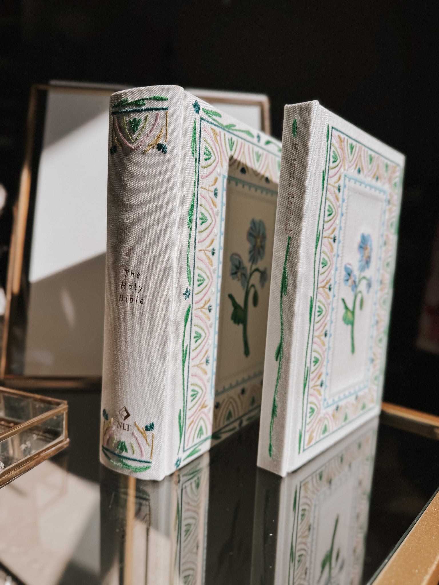 Hosanna Revival Notebook: Lisbon Theme