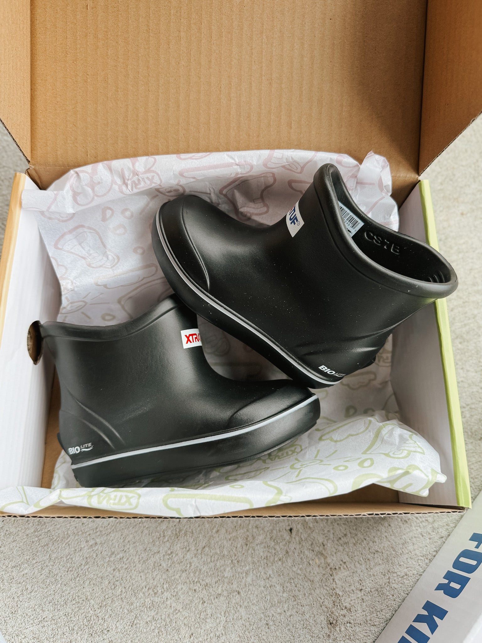 Big Kid's Tufs Black Ankle Deck Boot