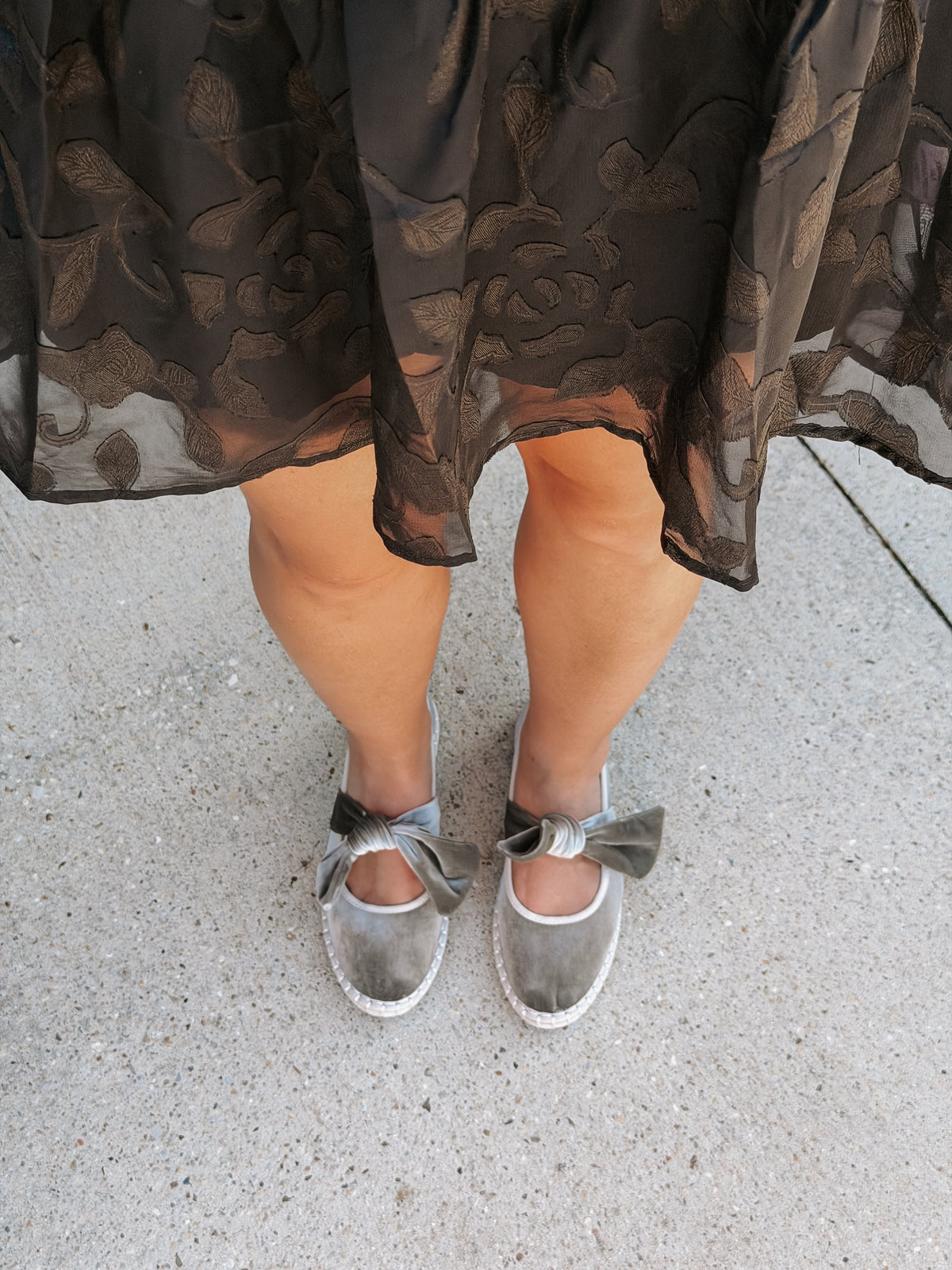 The Avery Velvet Flat