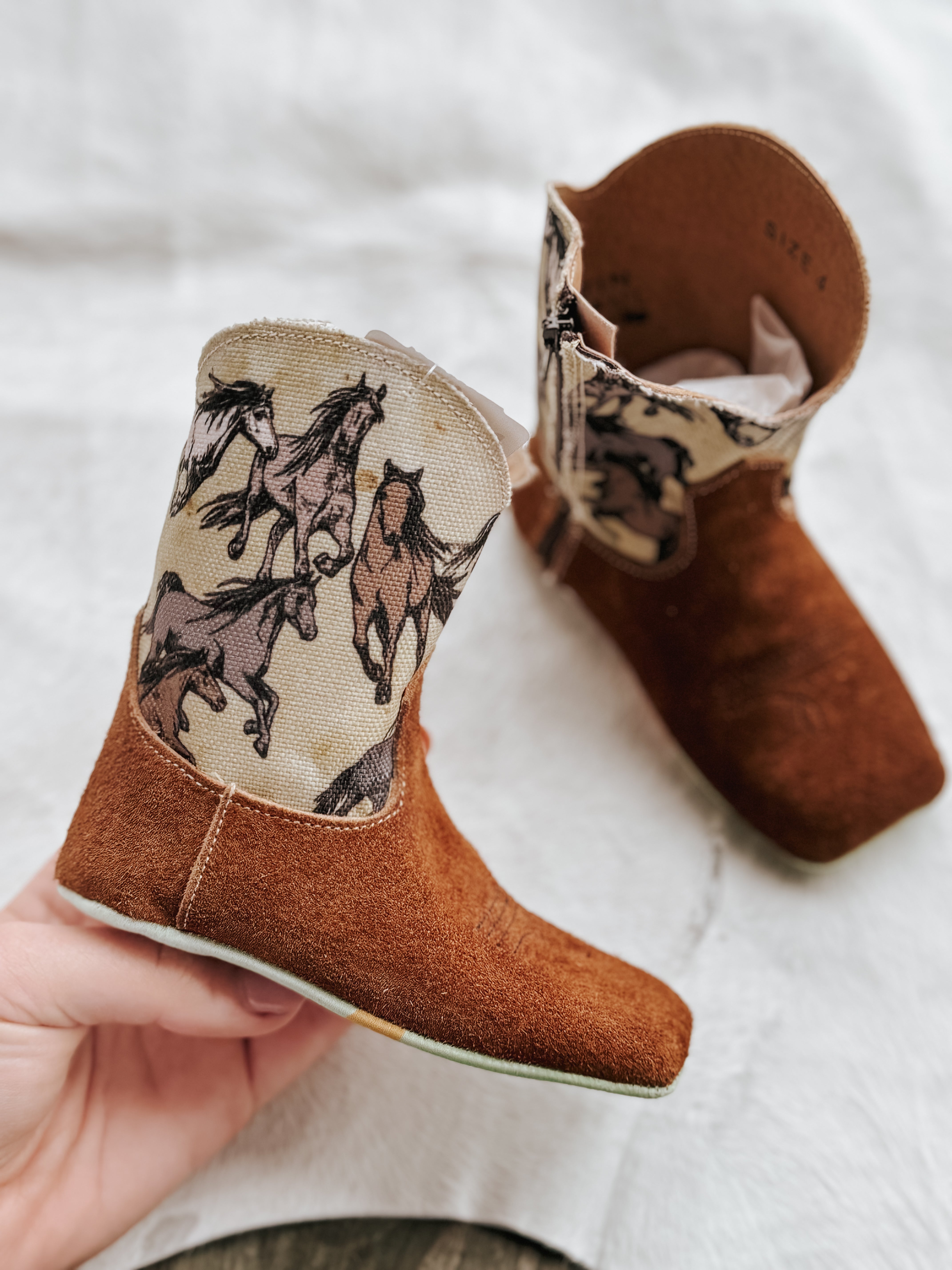 TIN HAUL INFANT BOYS STAMPEDE WITH BORN TO RIDE SOLE