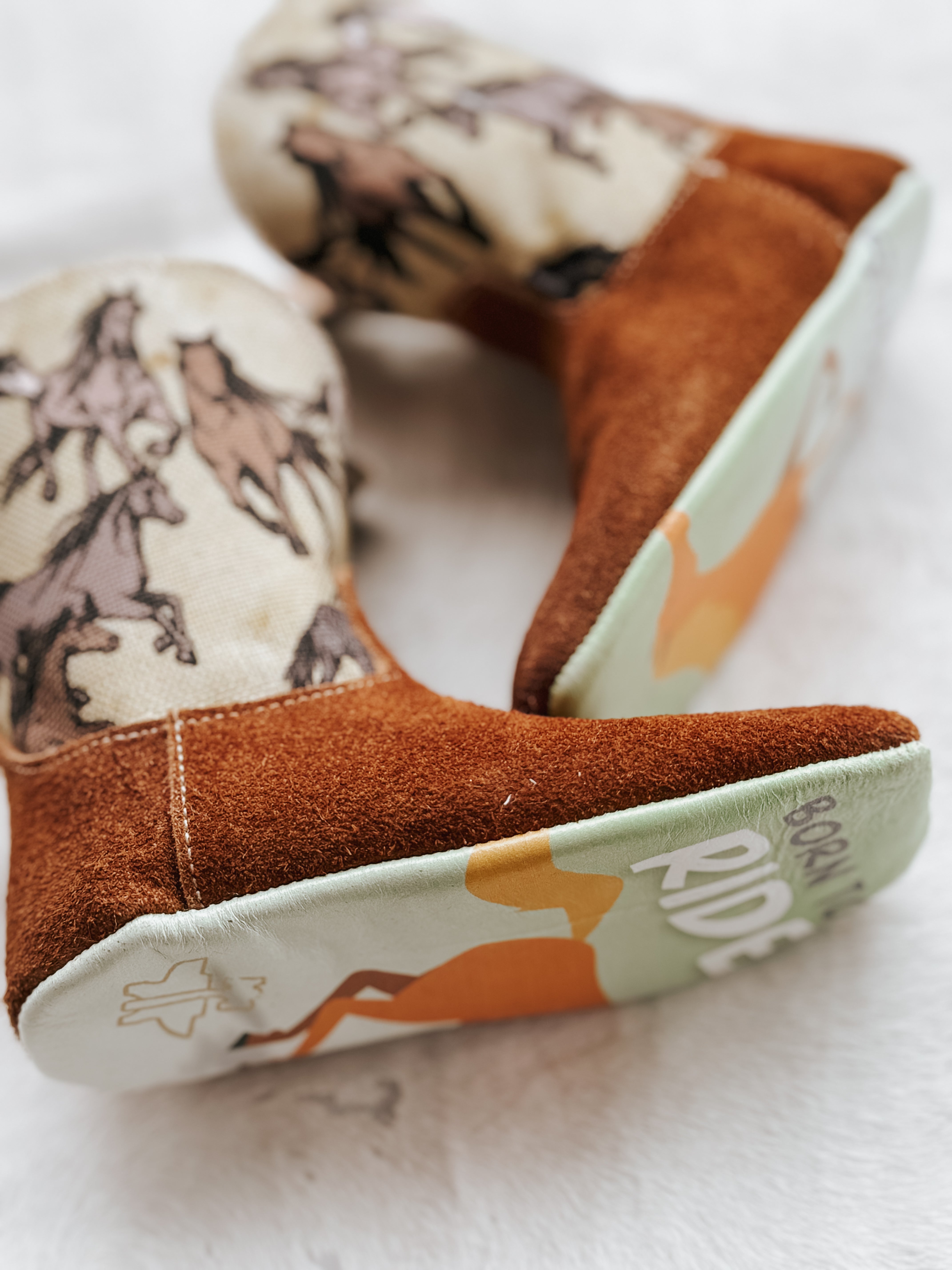 TIN HAUL INFANT BOYS STAMPEDE WITH BORN TO RIDE SOLE