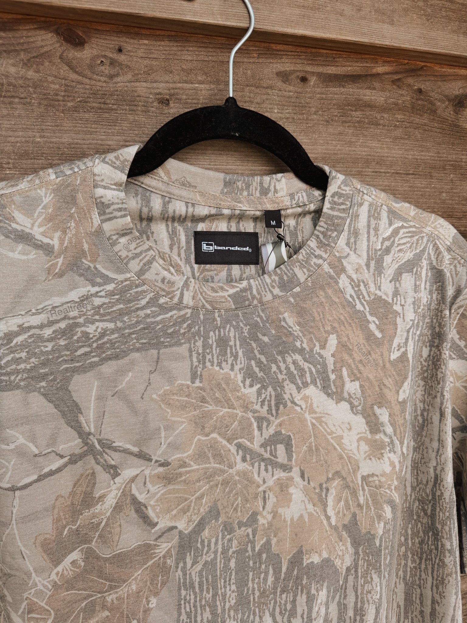 Banded Men's Essential Tee | Realtree Xtra Grey