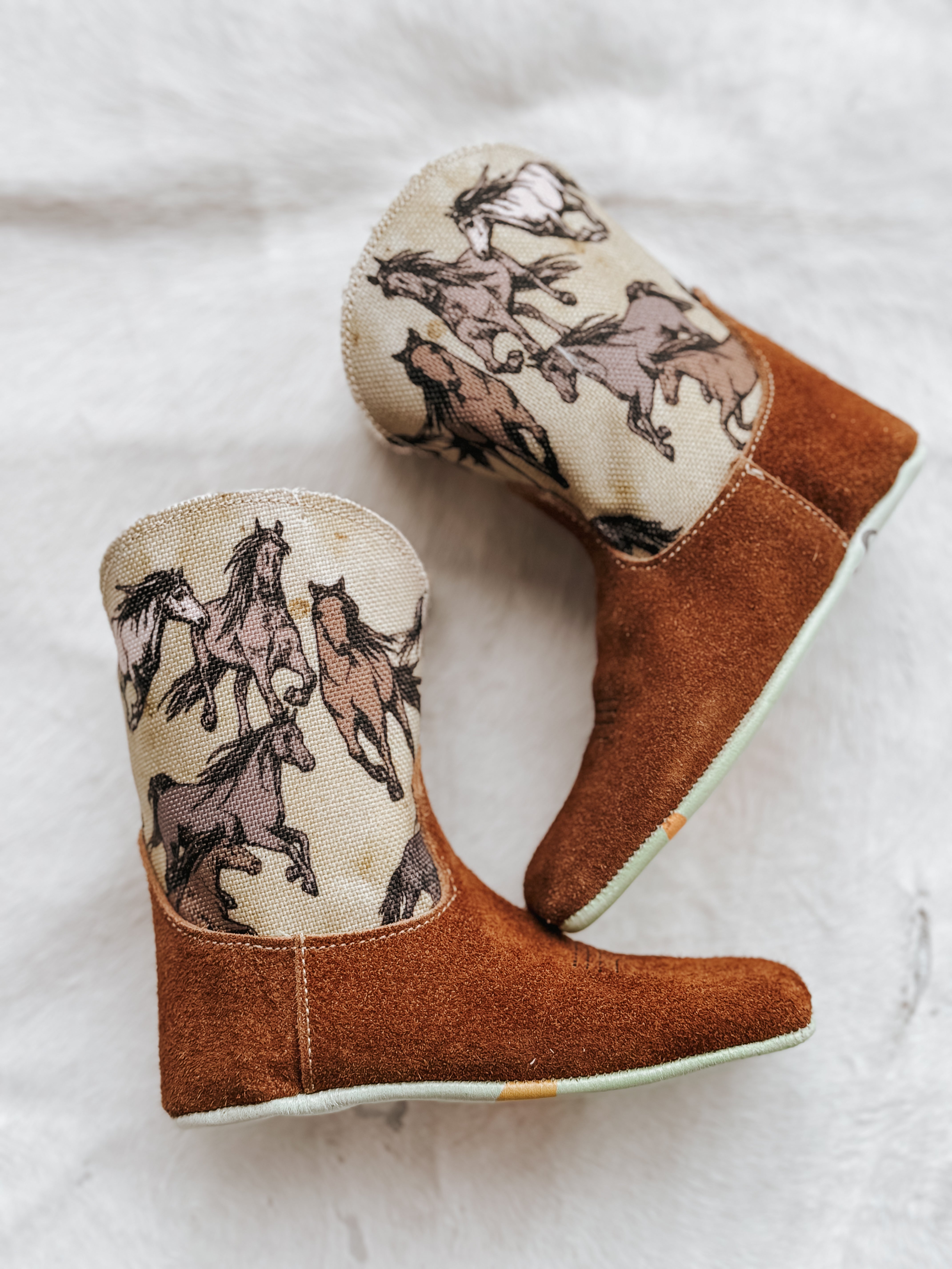 TIN HAUL INFANT BOYS STAMPEDE WITH BORN TO RIDE SOLE