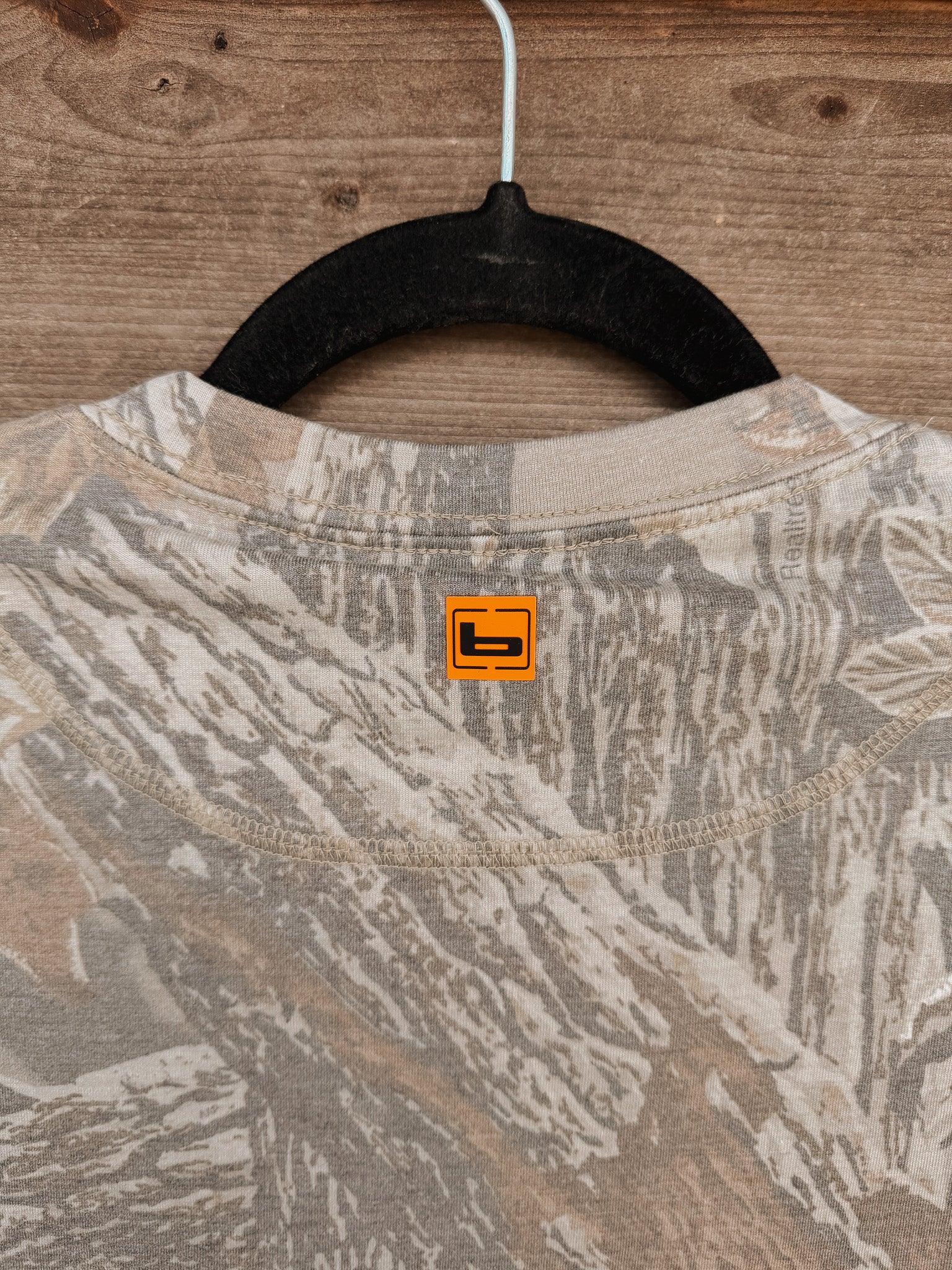 Banded Men's Essential Tee | Realtree Xtra Grey