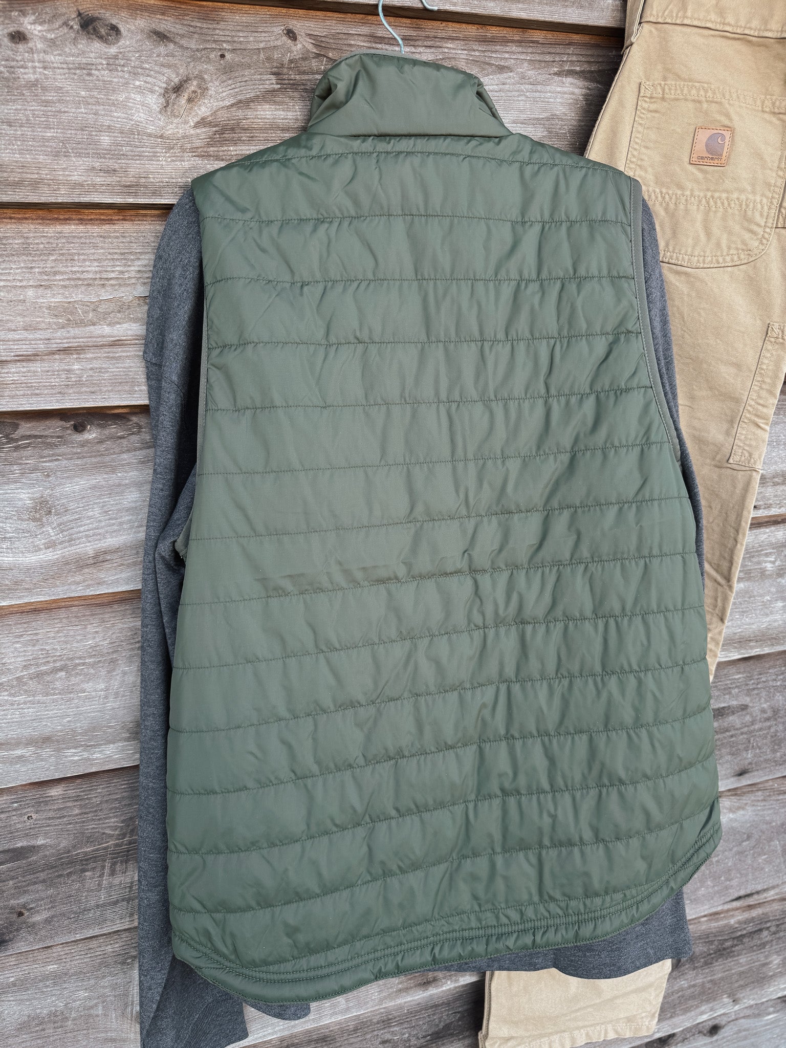 Men's Carhartt Rian Defender Relaxed Fit Insulated Vest in Moss