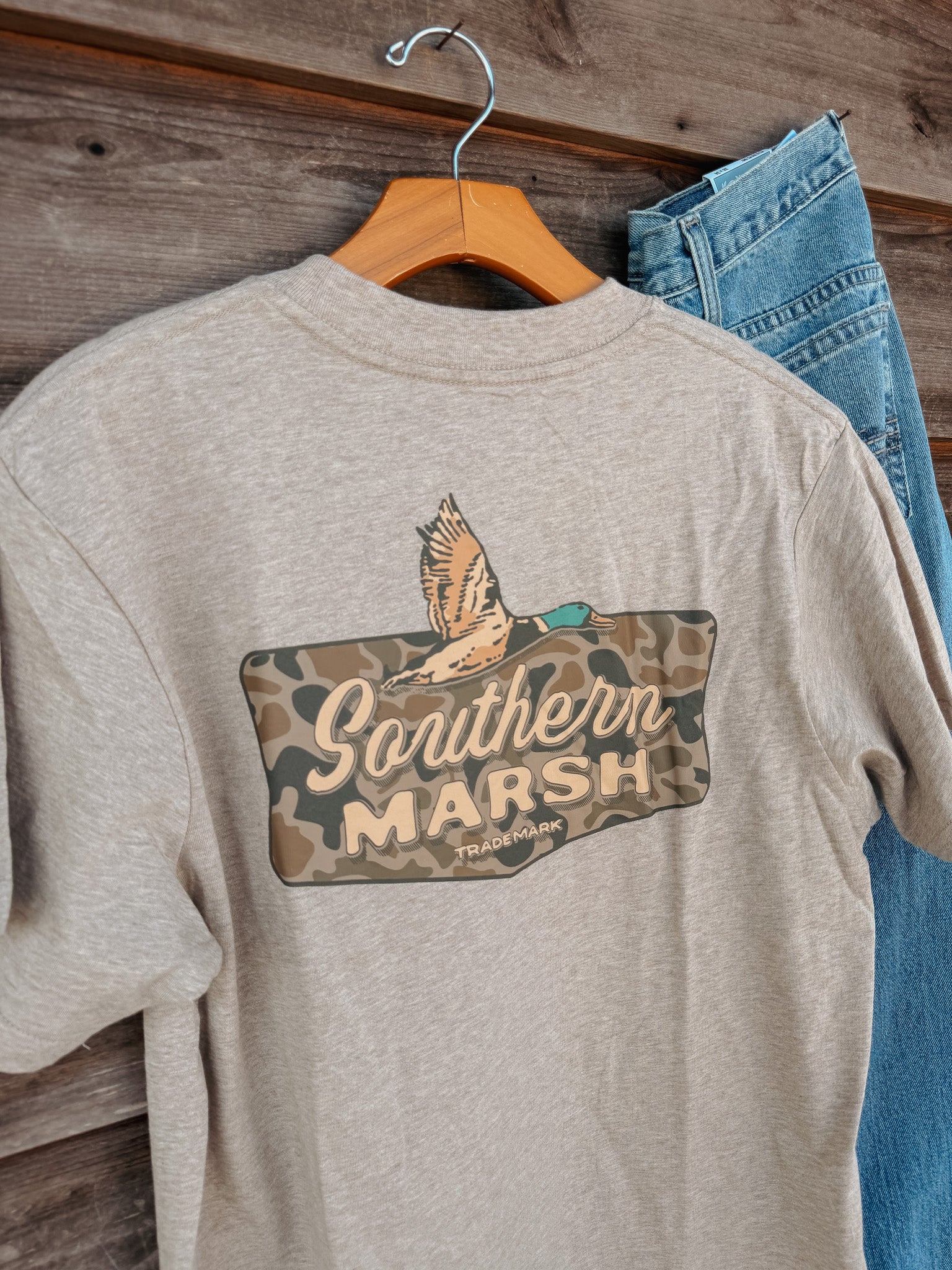 Southern Marsh Inflight Badge T-Shirt in Washed Burnt Taupe