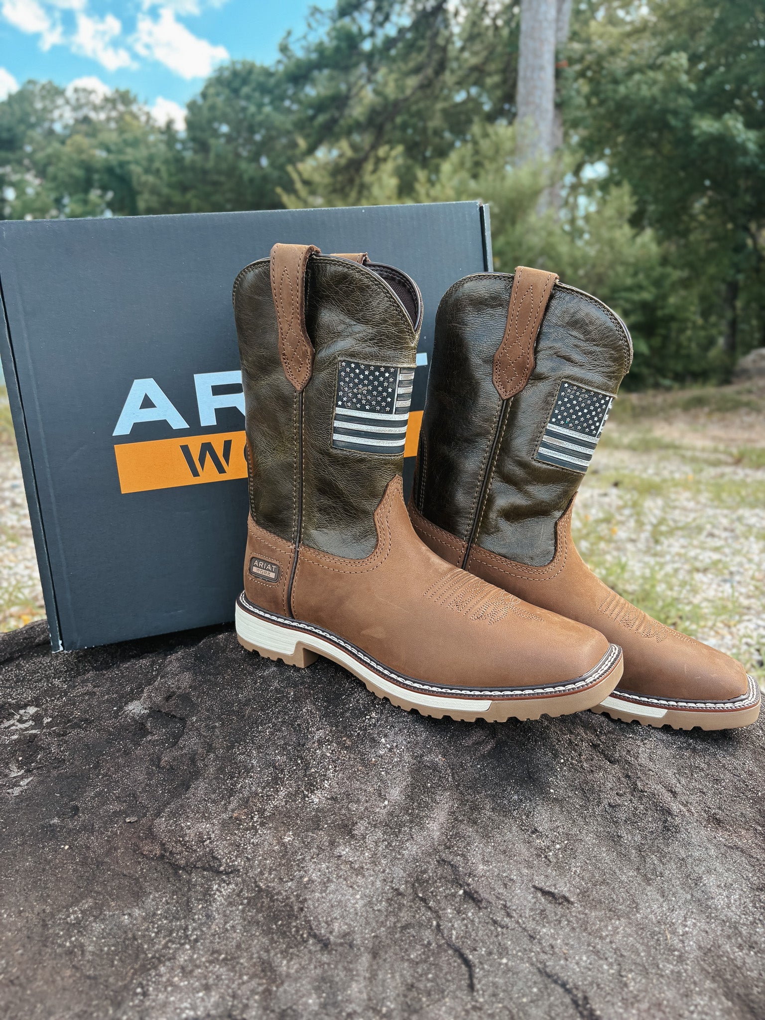 Ariat Men's Activator Patriot Wide Square Toe Work Boots