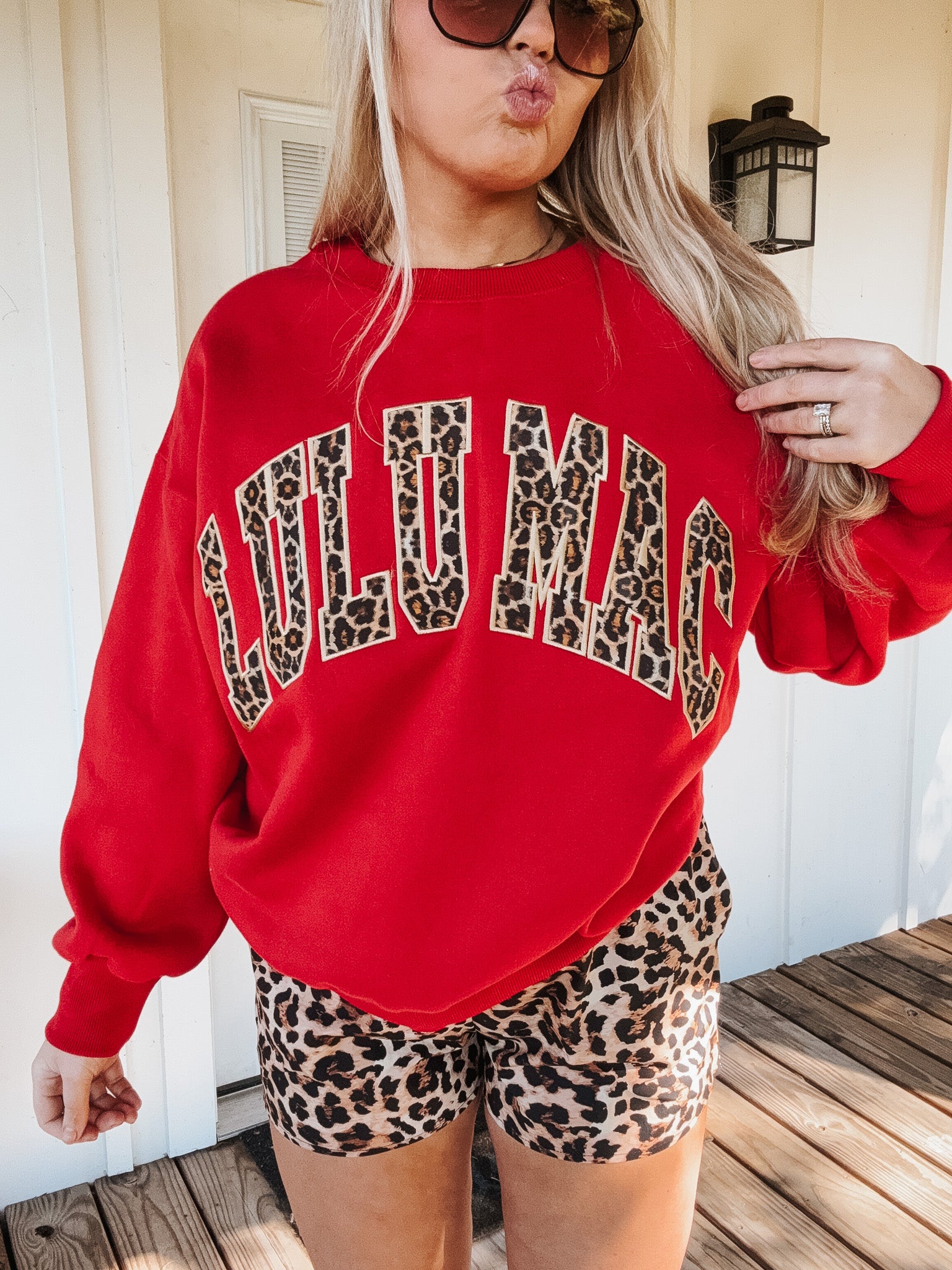 Lulu Mac Sweatshirt in Red Leopard