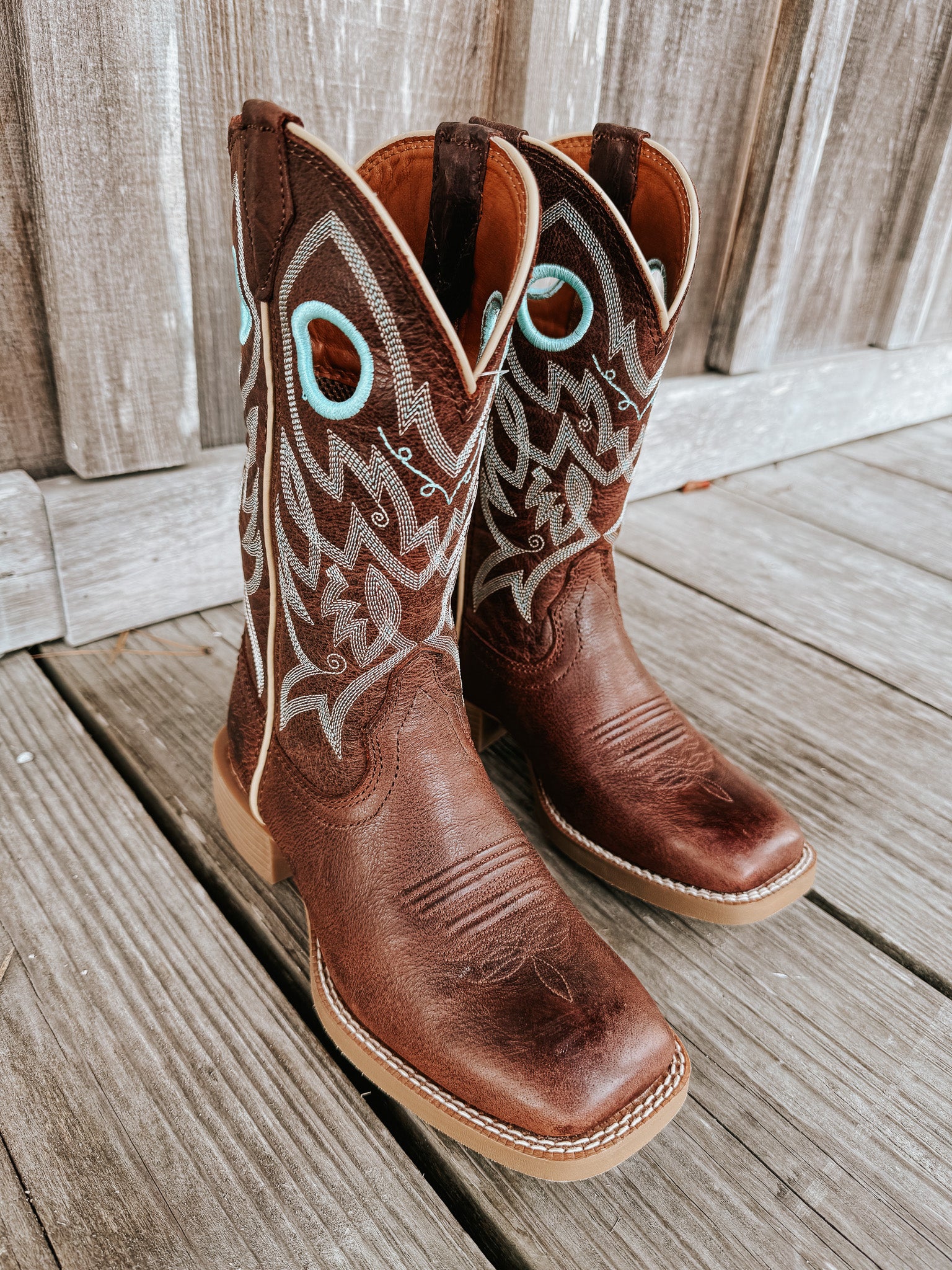 LibertyBootCompanyヴィンテージブーツ Justin Women's Liberty Boot - Spicy Brown Water Buffalo – Boot Country