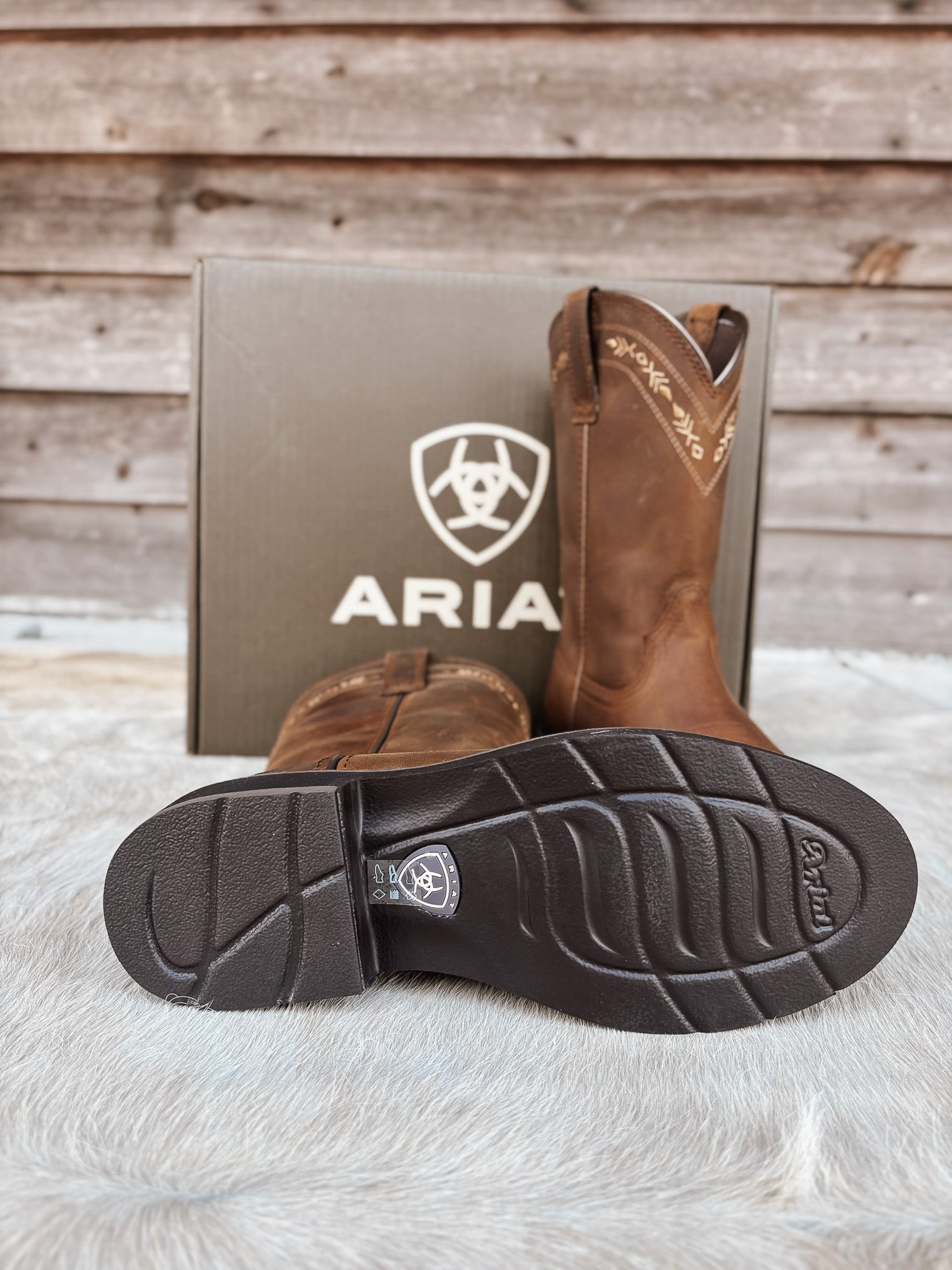 Ariat Women's Kearney Round Toe Western Boots